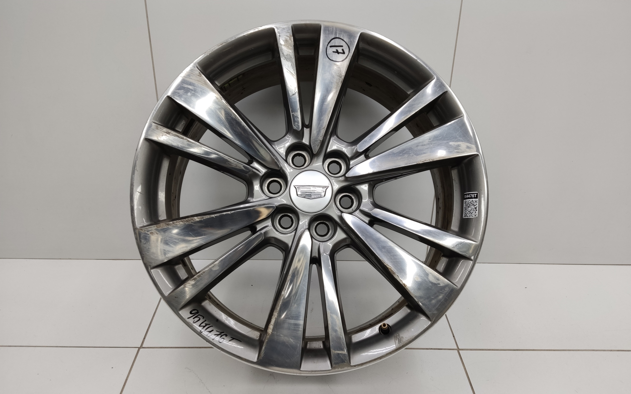 Диск колеса литой Cadillac XT5 R20