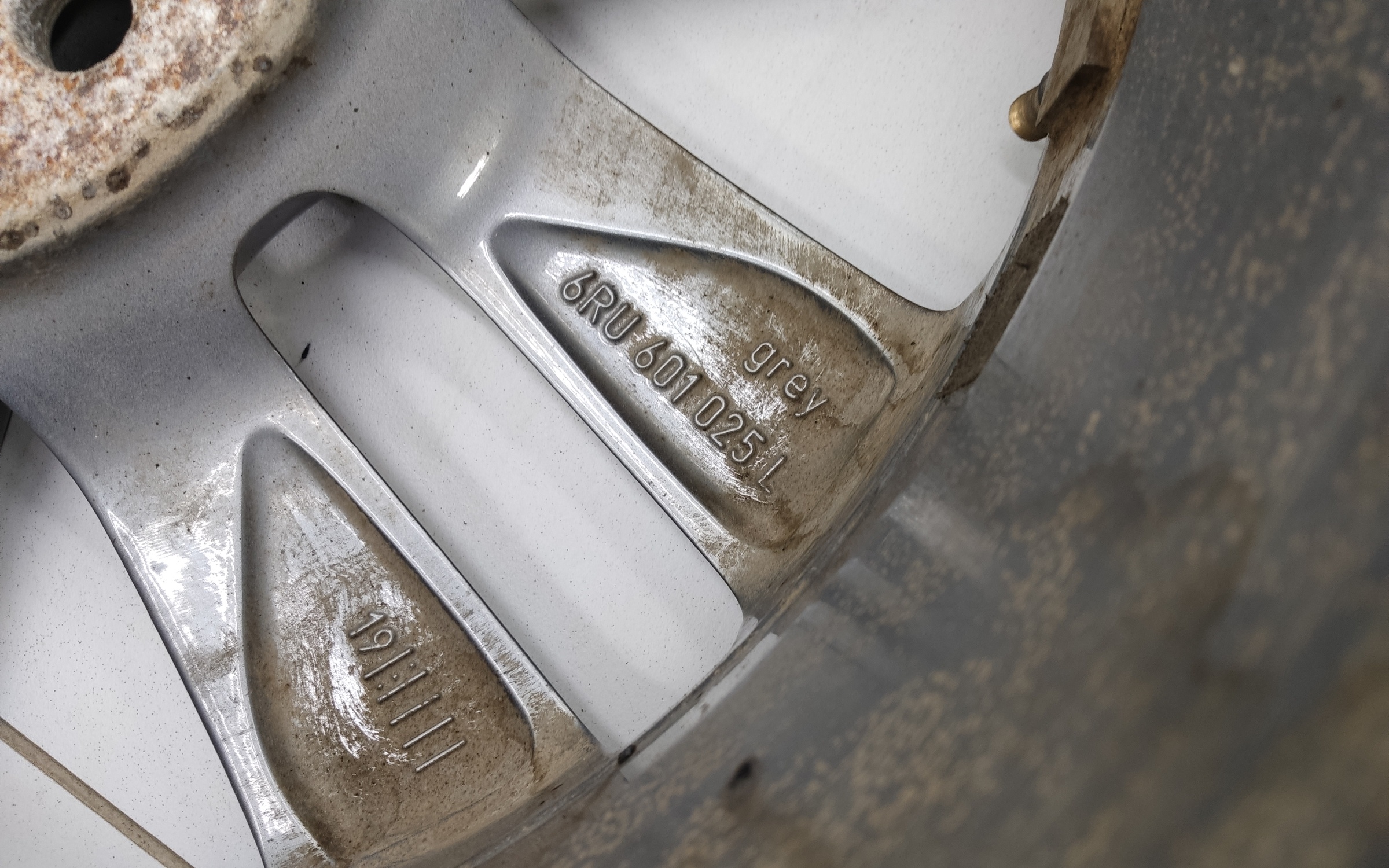 Диск колеса литой Volkswagen Polo 5 R15