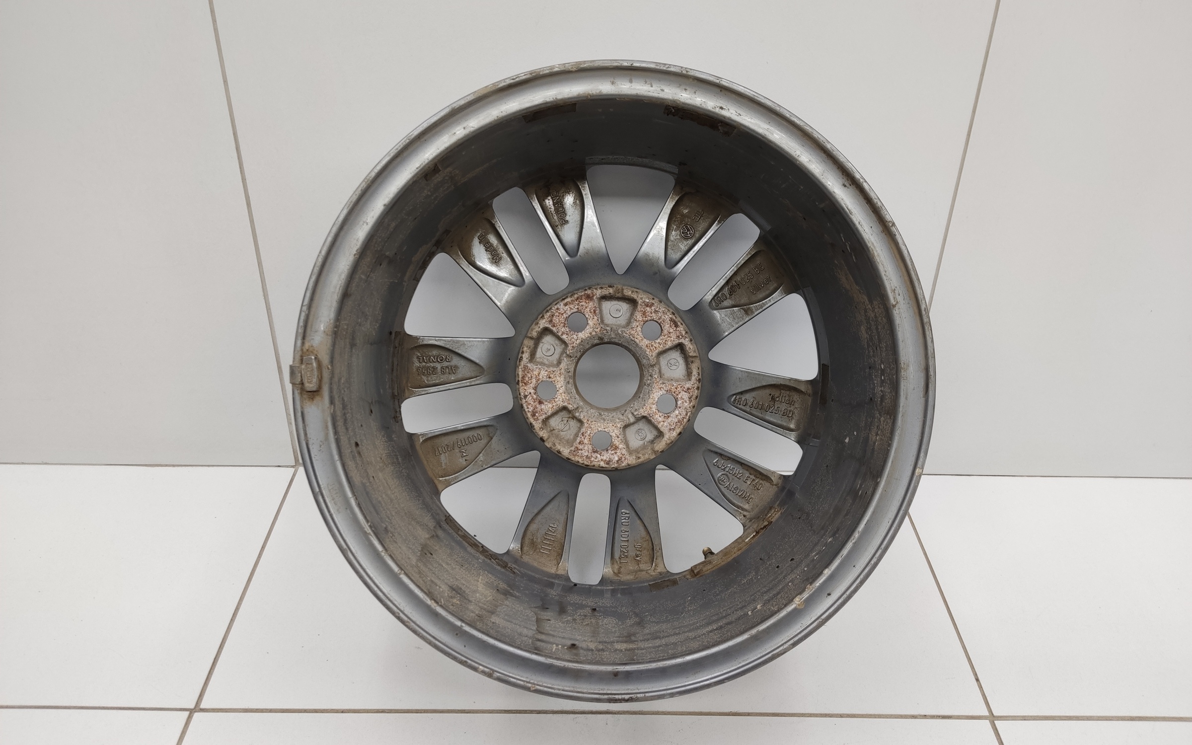 Диск колеса литой Volkswagen Polo 5 R15