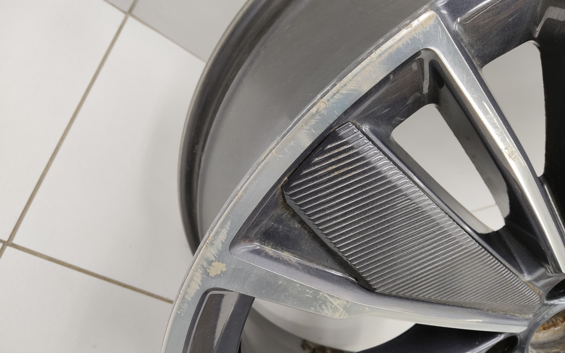 Диск колеса литой Jetour Dashing R19