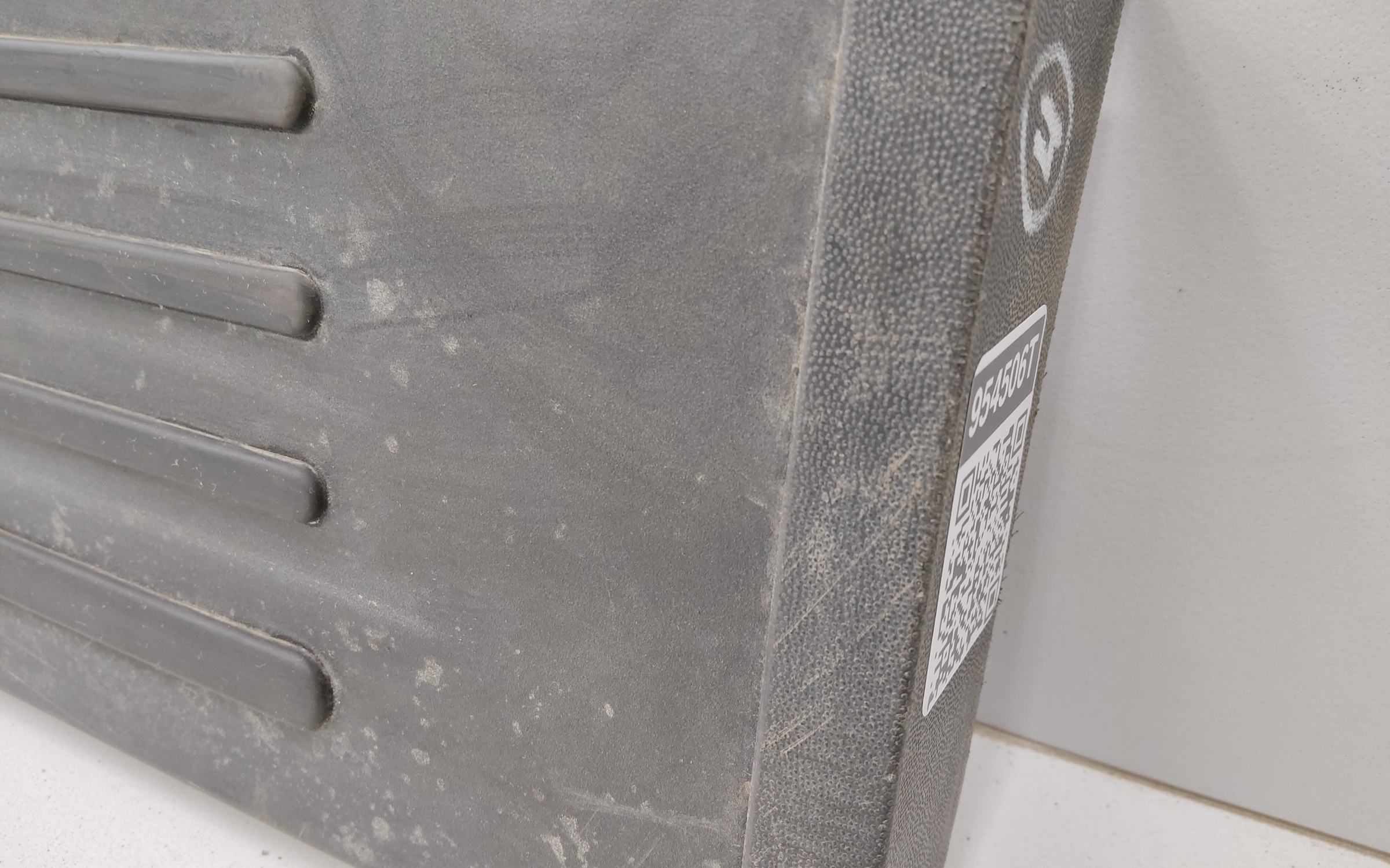 Подножка порога правого Tank 500