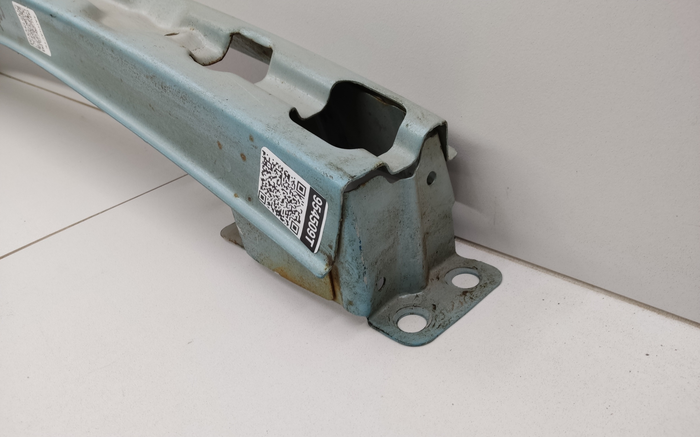 Усилитель заднего бампера Geely Coolray