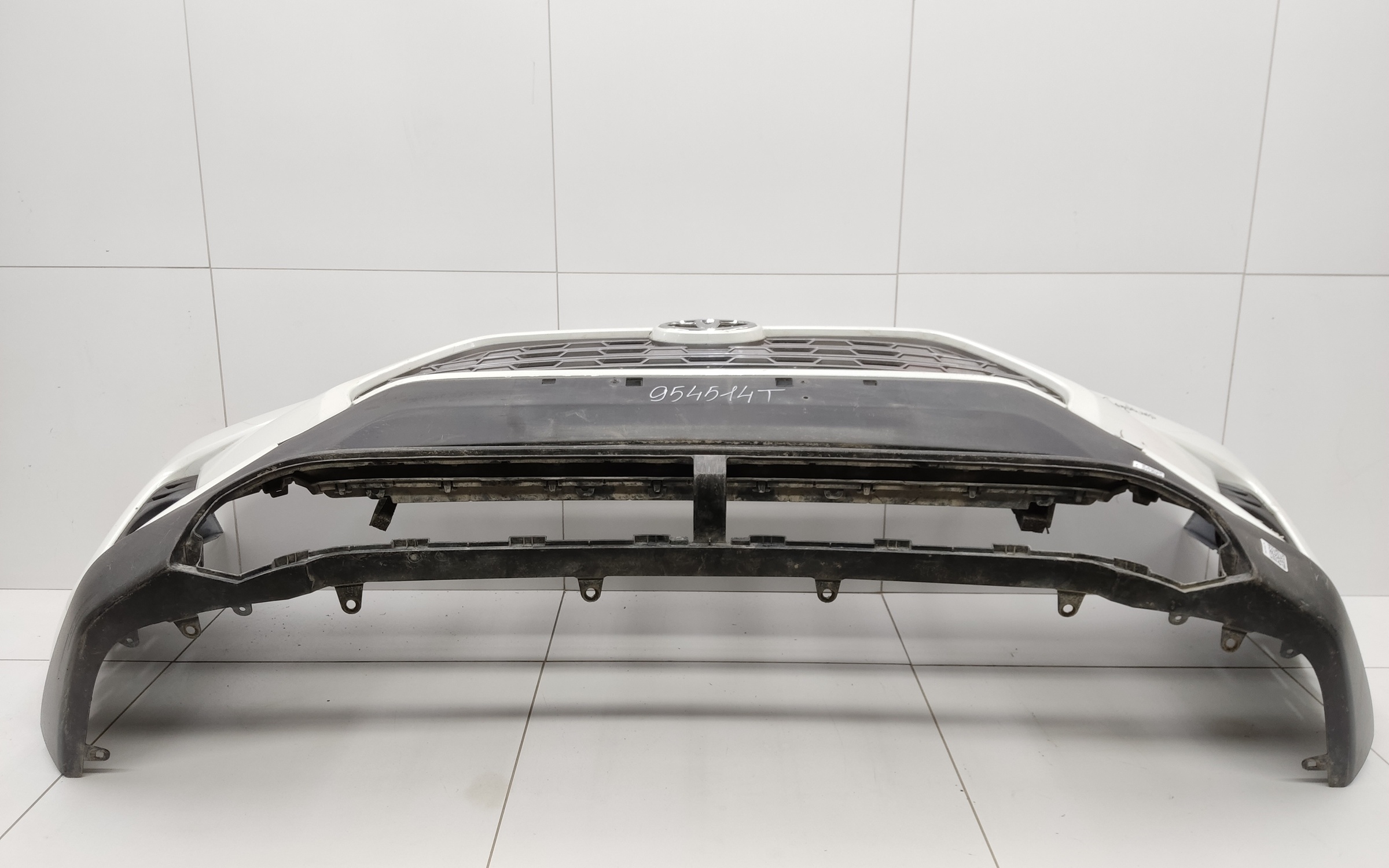 Бампер передний Toyota RAV4 XA50