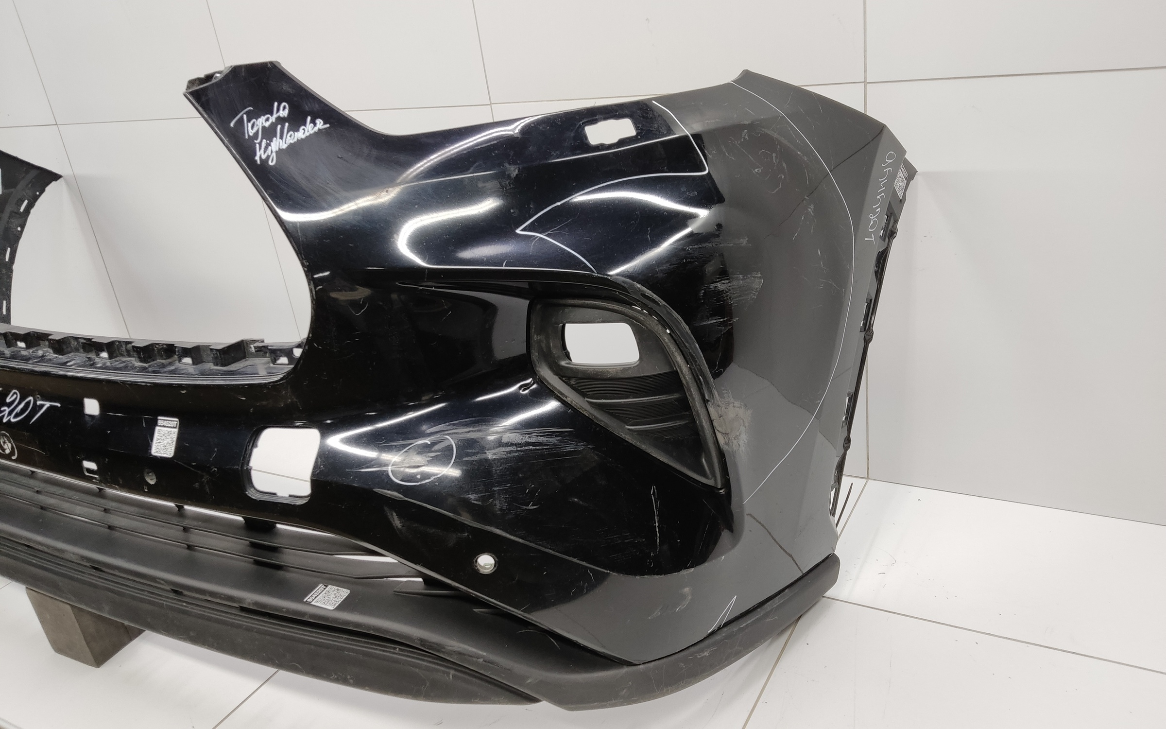 Бампер передний Toyota Highlander 4 U70