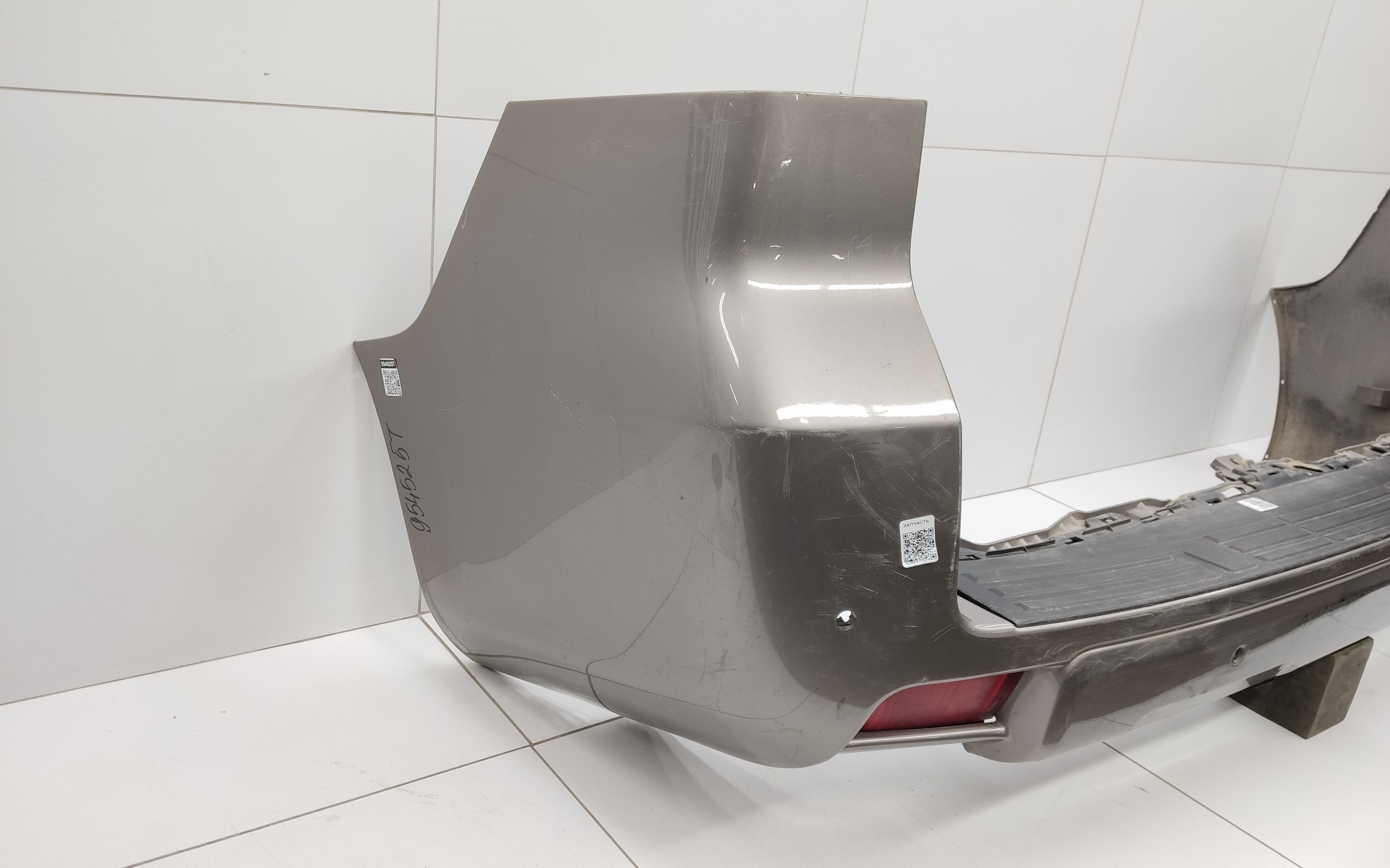 Бампер задний Toyota Land Cruiser Prado 150 Restail 2