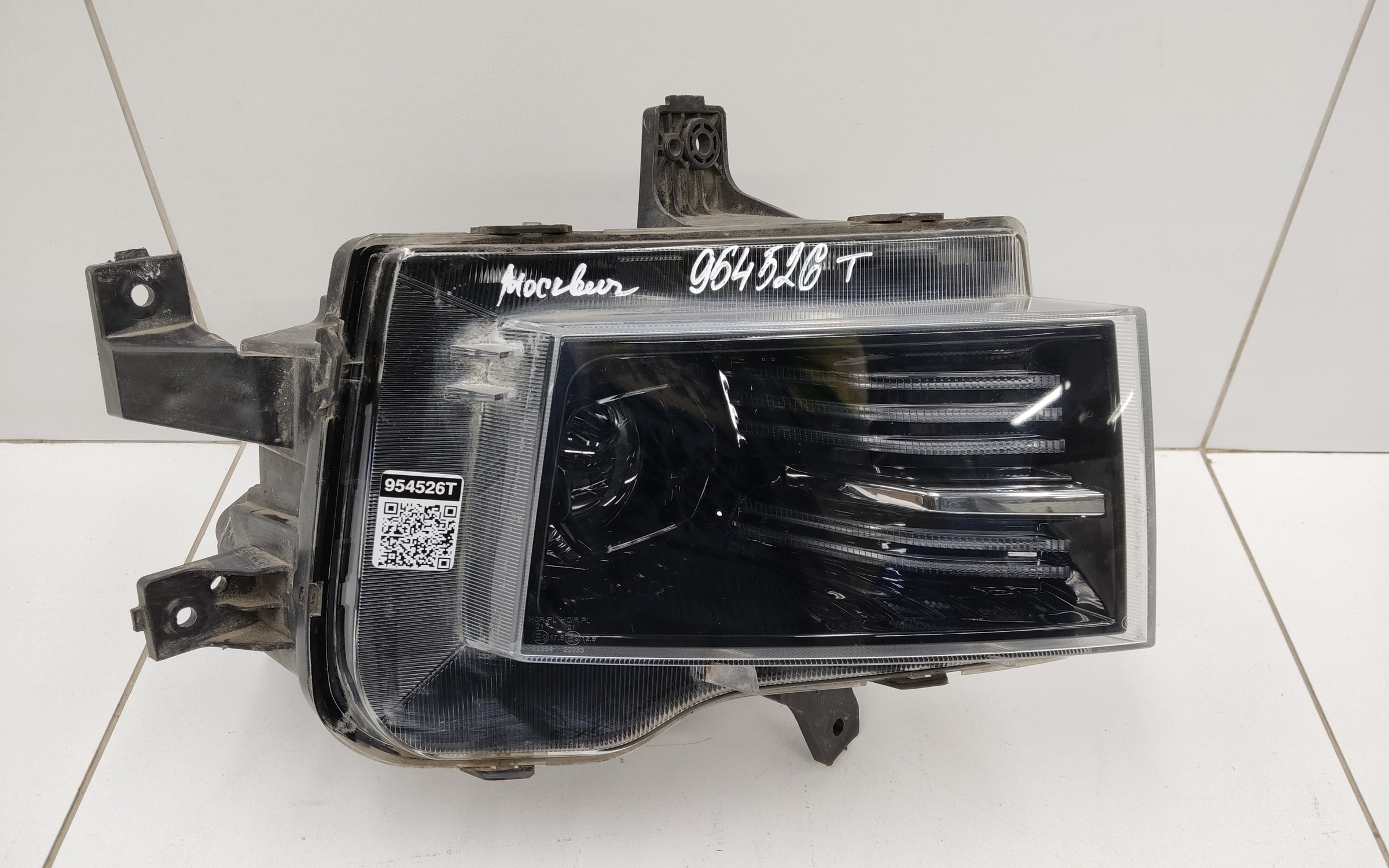 Фара передняя правая Москвич 3 галоген линза