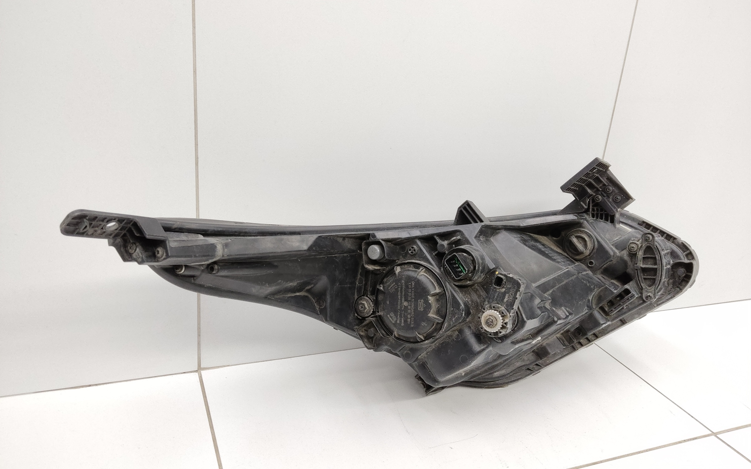 Фара передняя левая KIA Rio 4