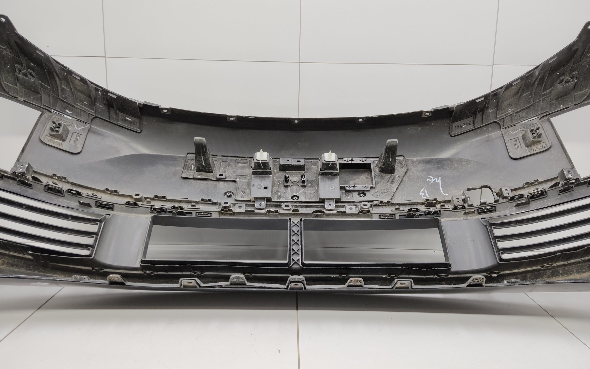 Бампер передний Lixiang L7