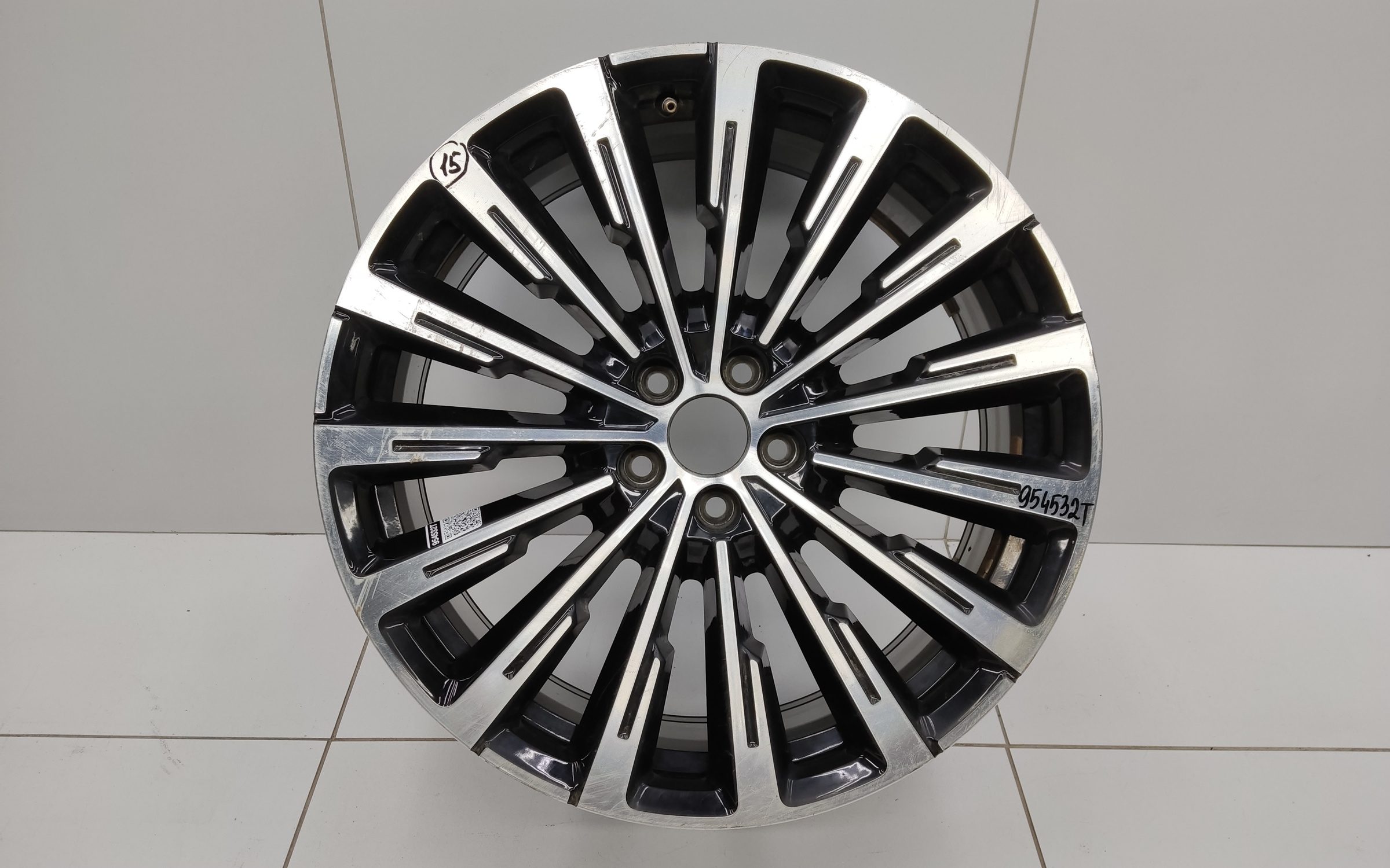 Диск колеса литой Geely Monjaro R20