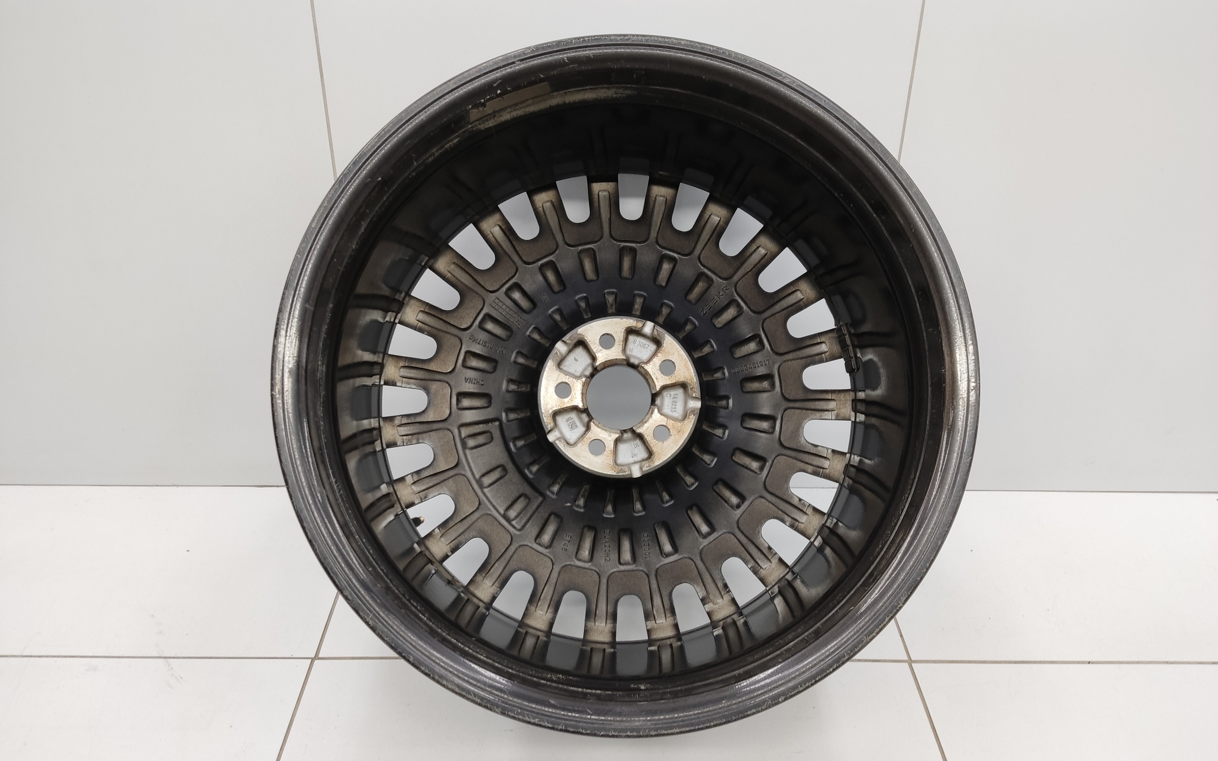 Диск колеса литой Zeekr 009 R20