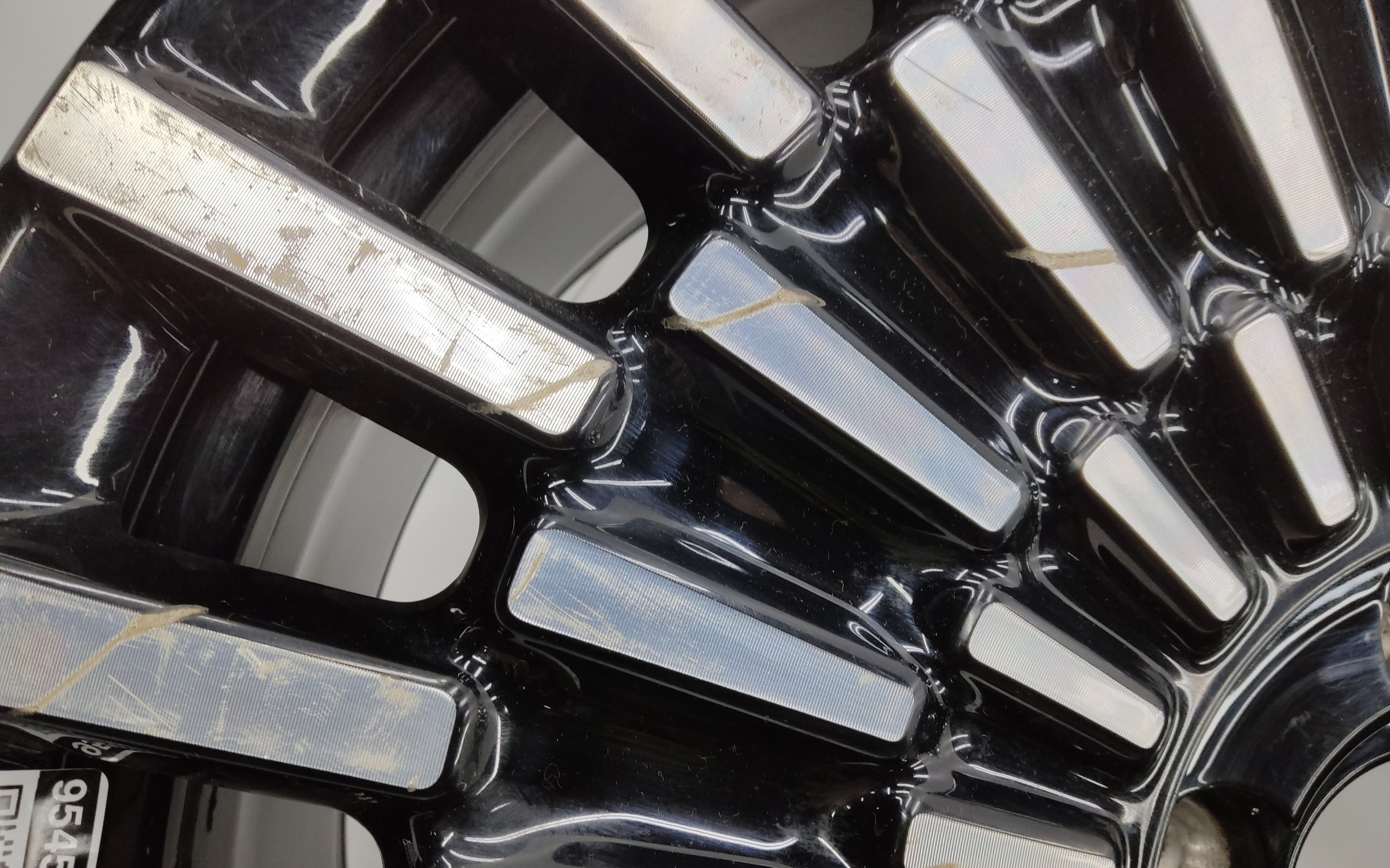 Диск колеса литой Zeekr 009 R20