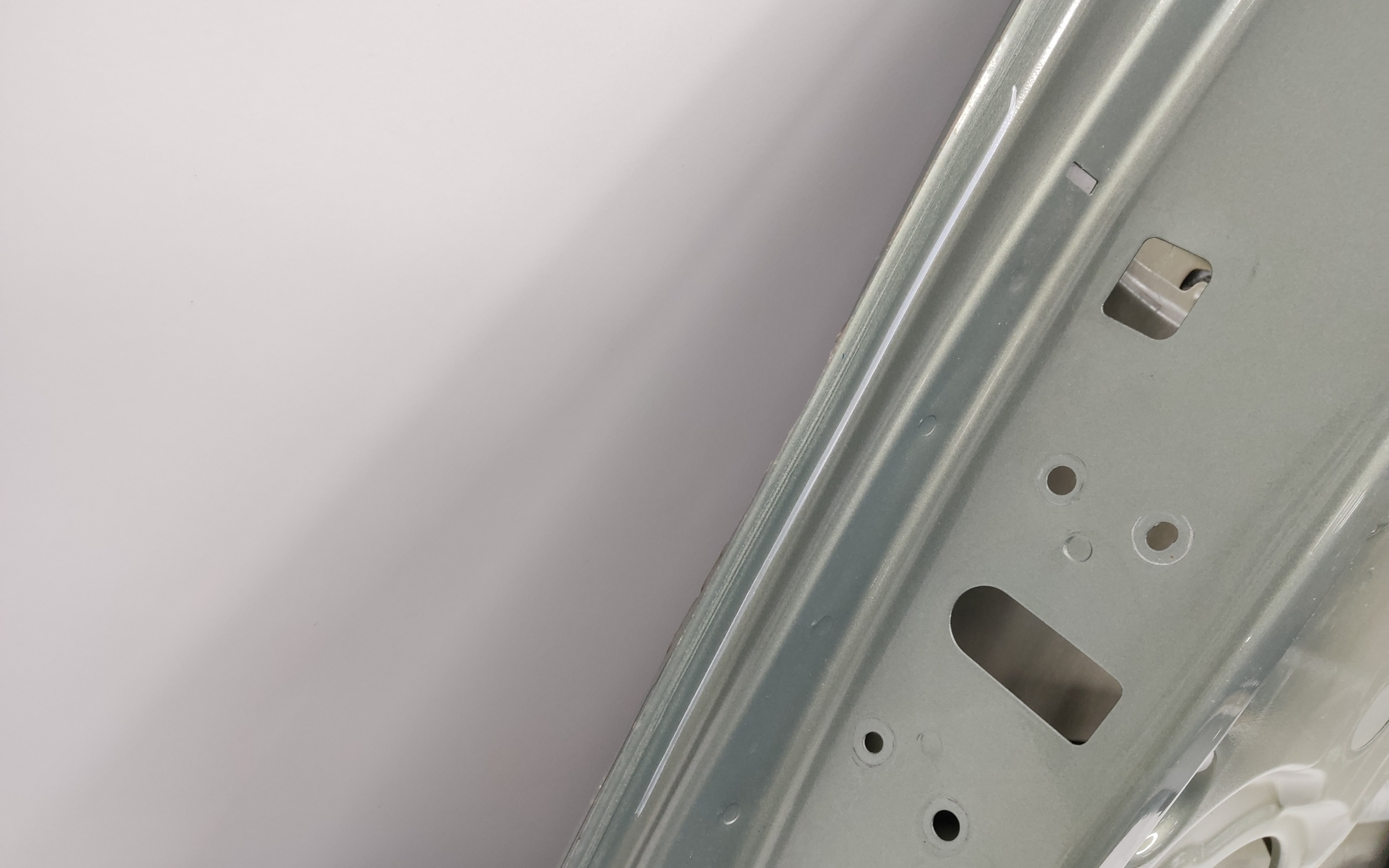 Дверь задняя правая Zeekr 009