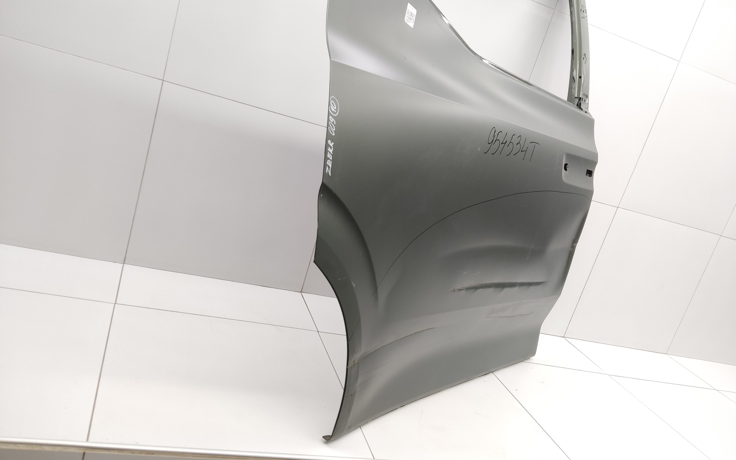 Дверь задняя правая Zeekr 009