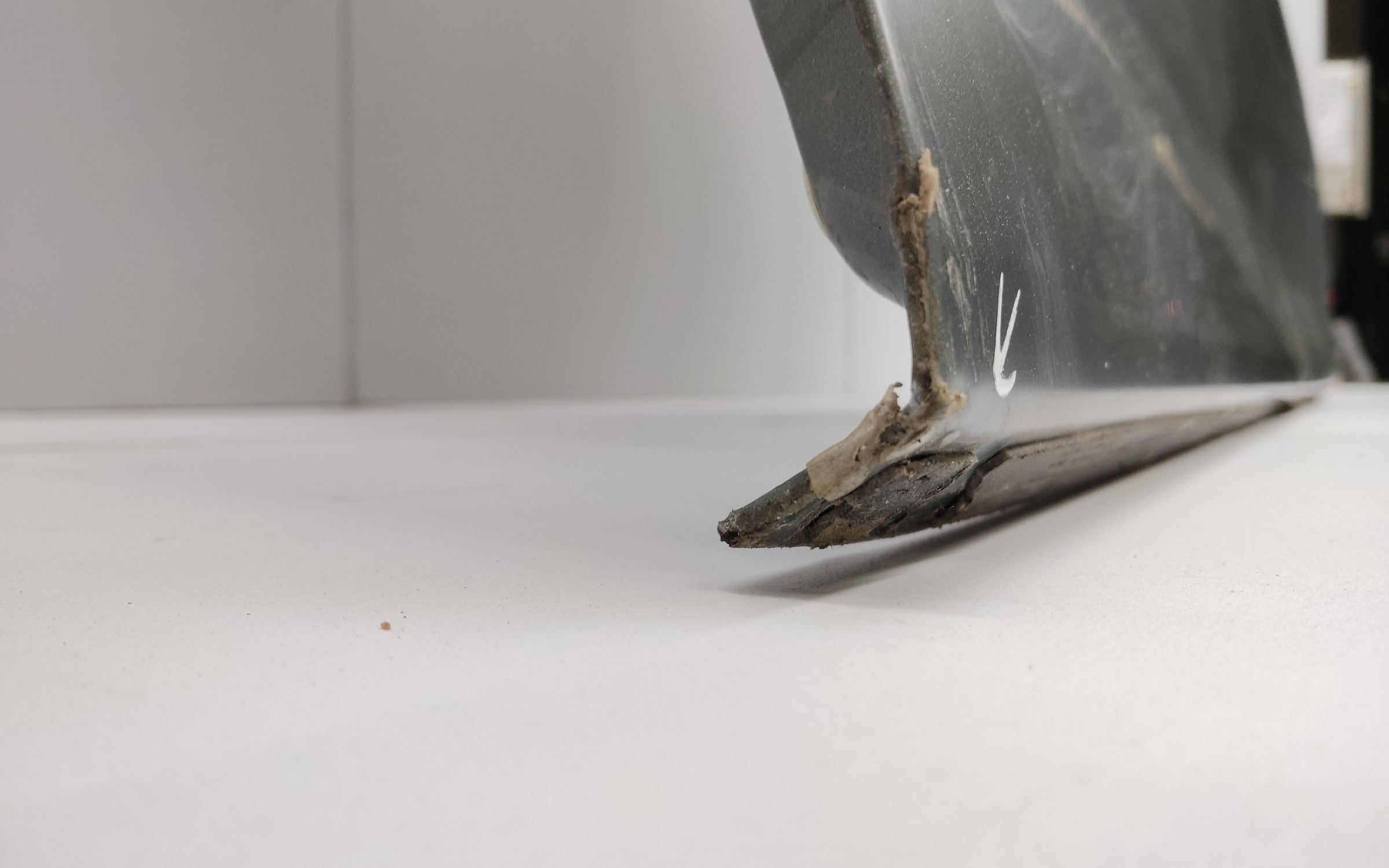 Дверь передняя правая Zeekr 009