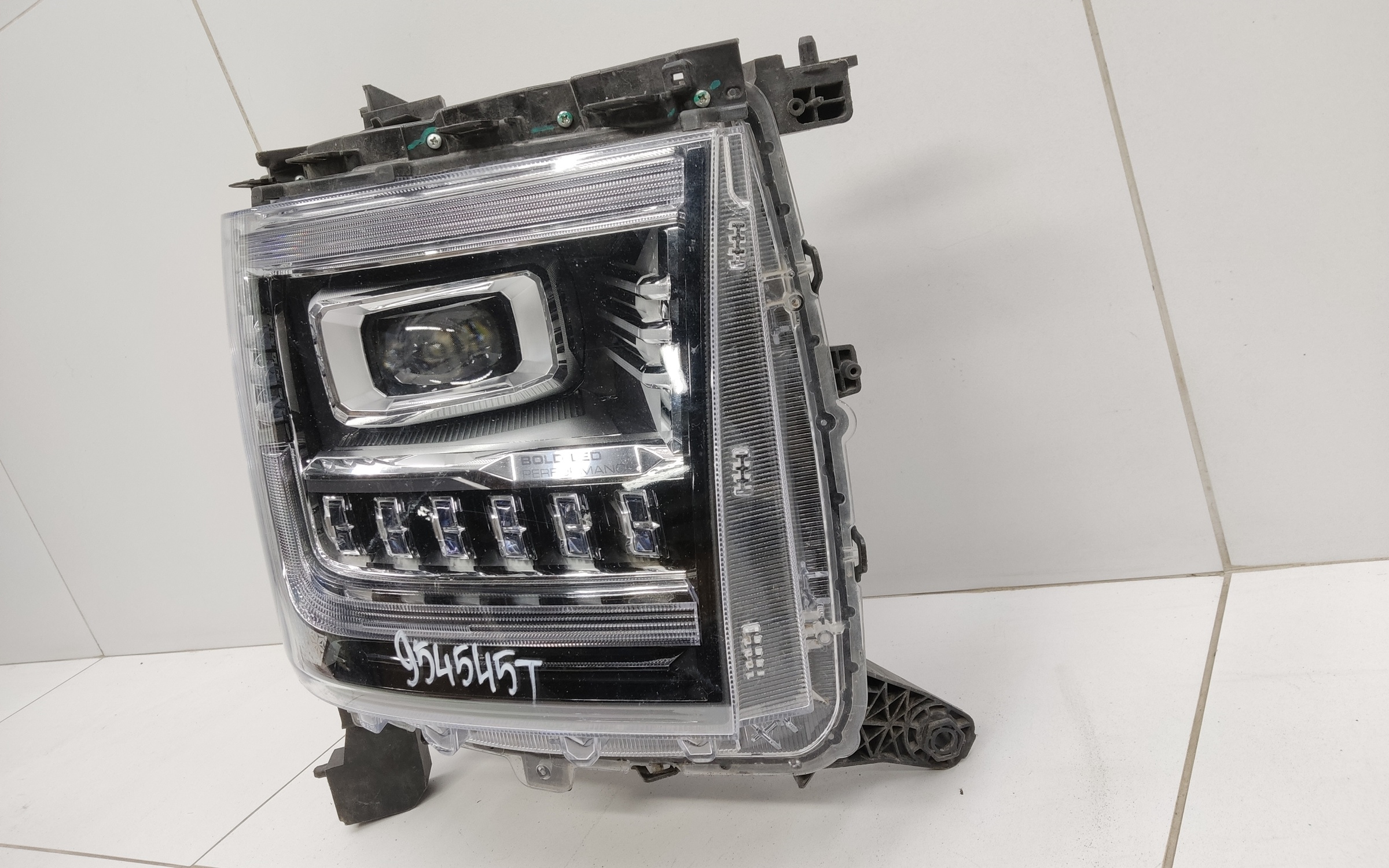 Фара передняя правая Haval H5 2 LED