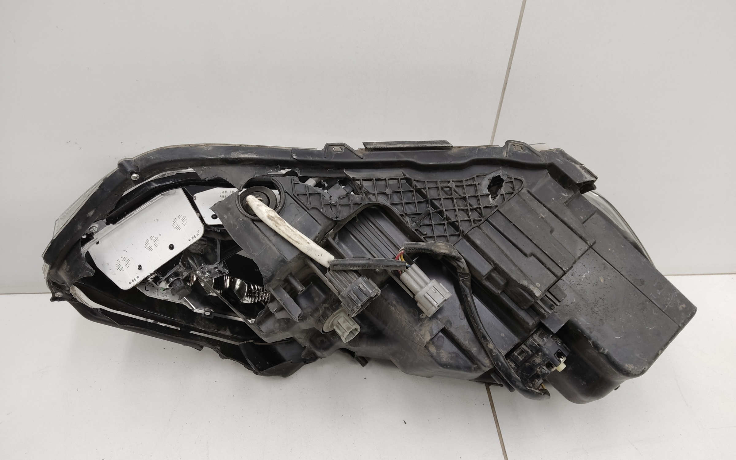 Фара передняя левая Nissan X-Trail T32 Restail LED