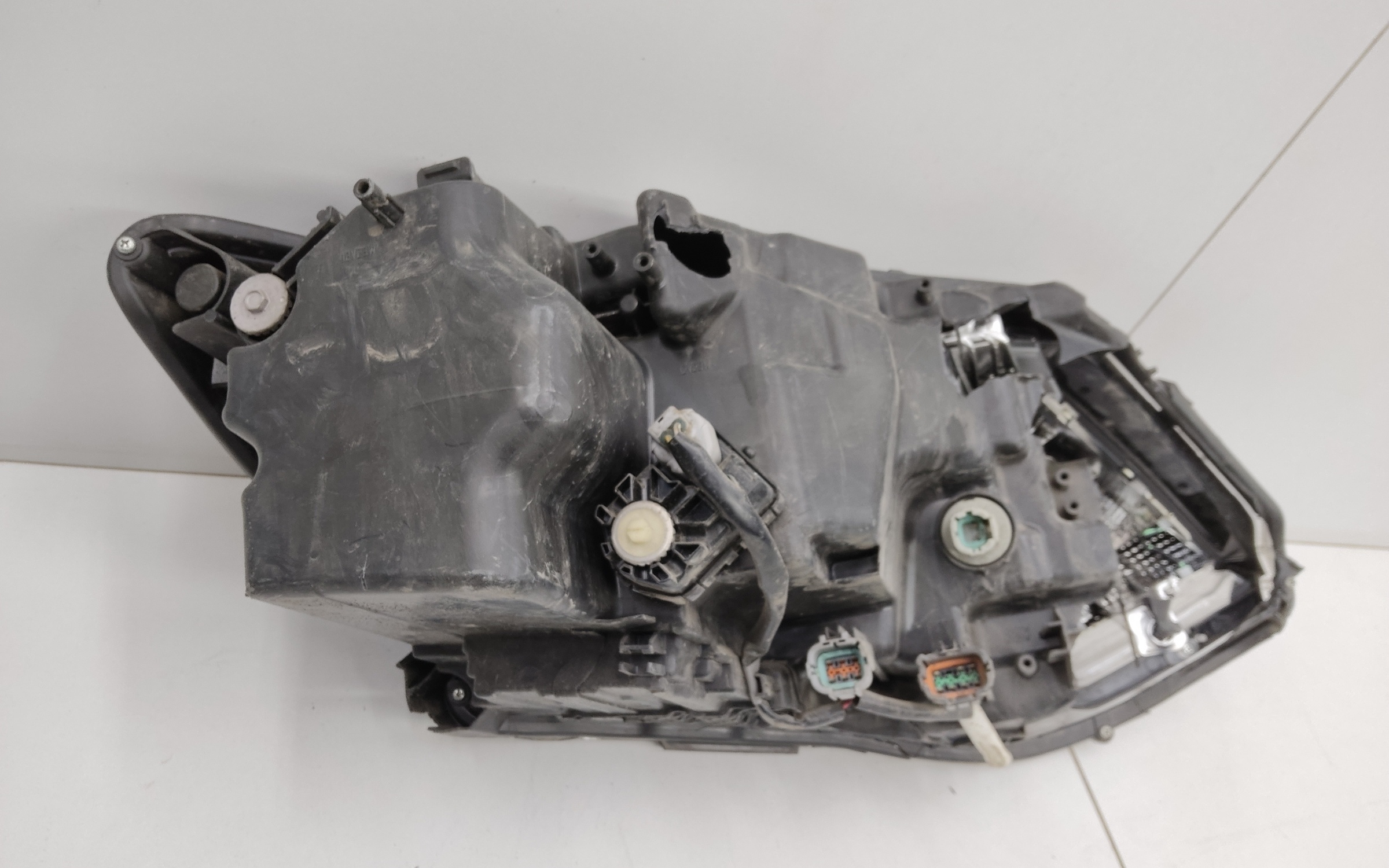 Фара передняя левая Nissan X-Trail T32 Restail LED