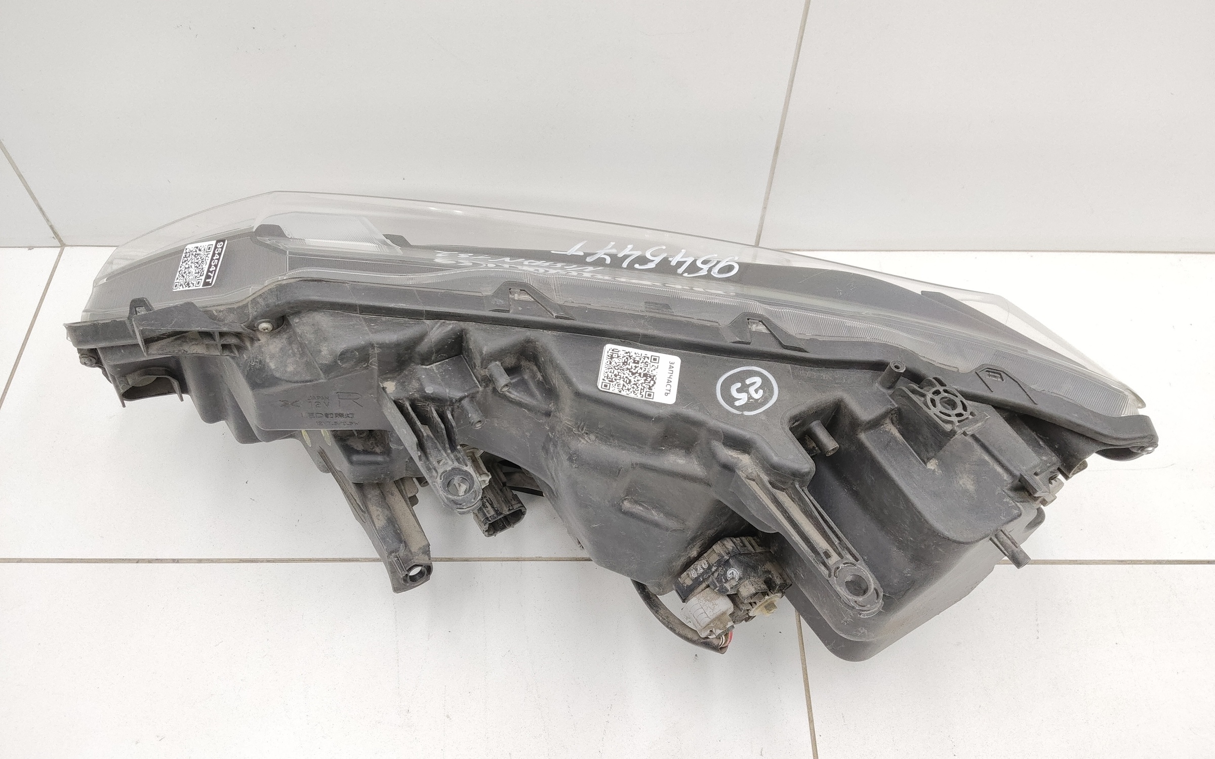 Фара передняя правая Nissan X-Trail T32 Restail LED