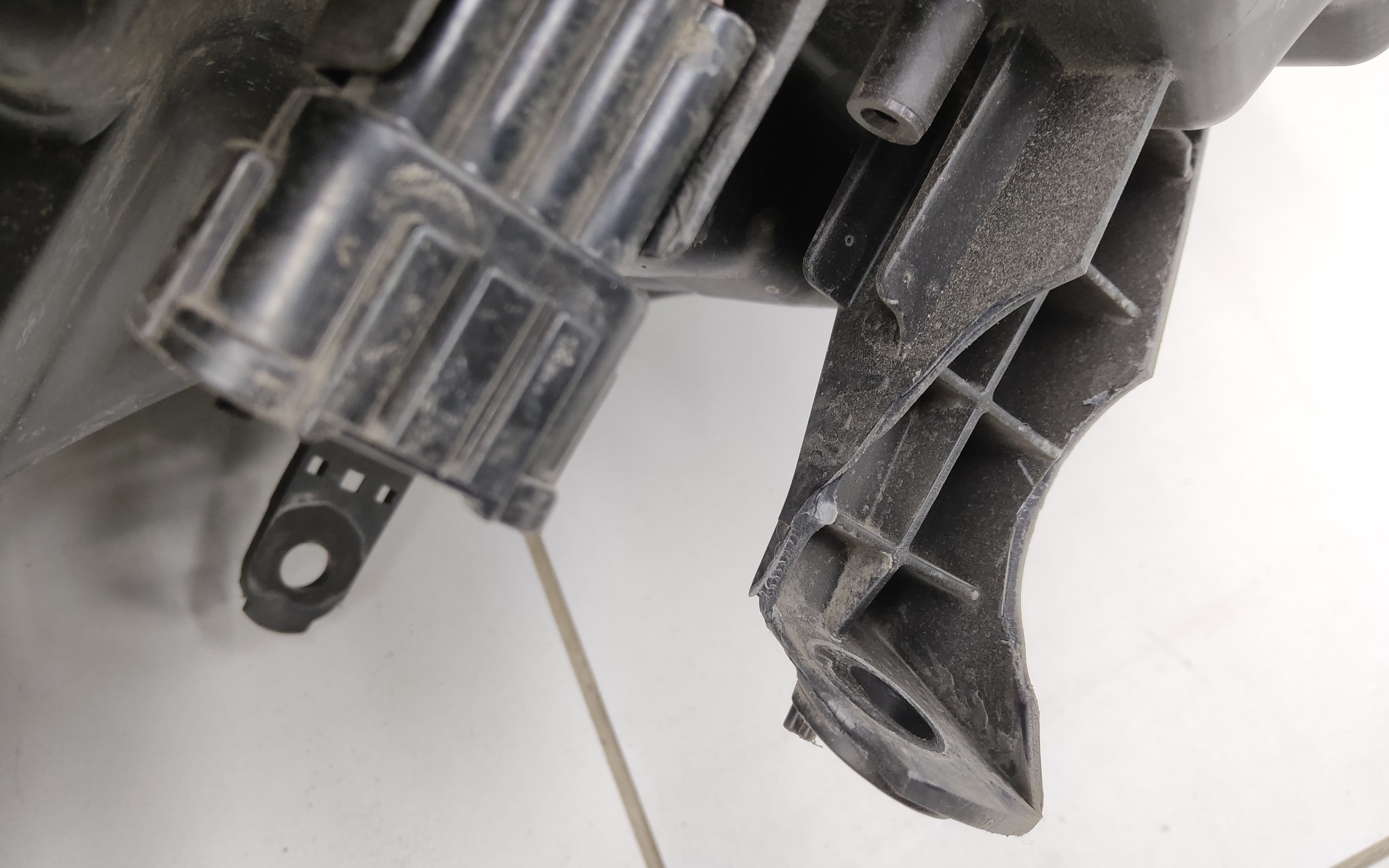 Фара передняя правая Nissan X-Trail T32 Restail LED