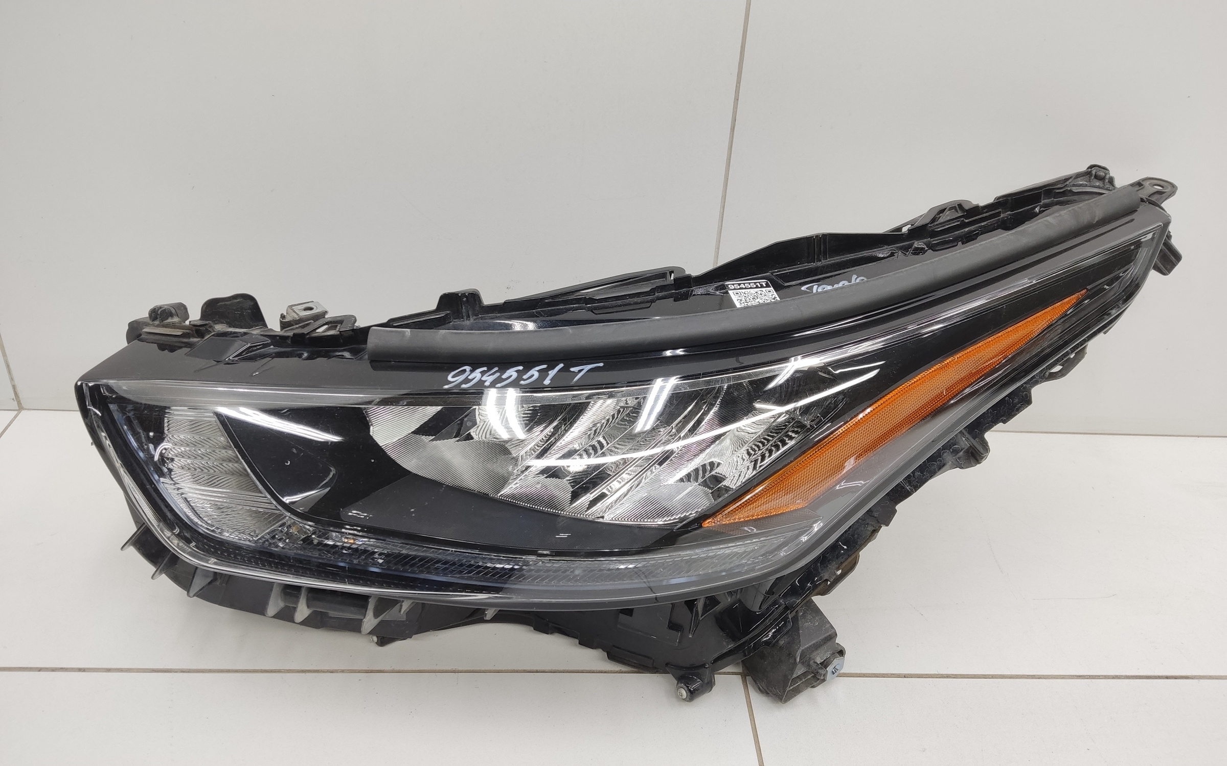 Фара передняя левая Toyota Highlander 4 U70 LED