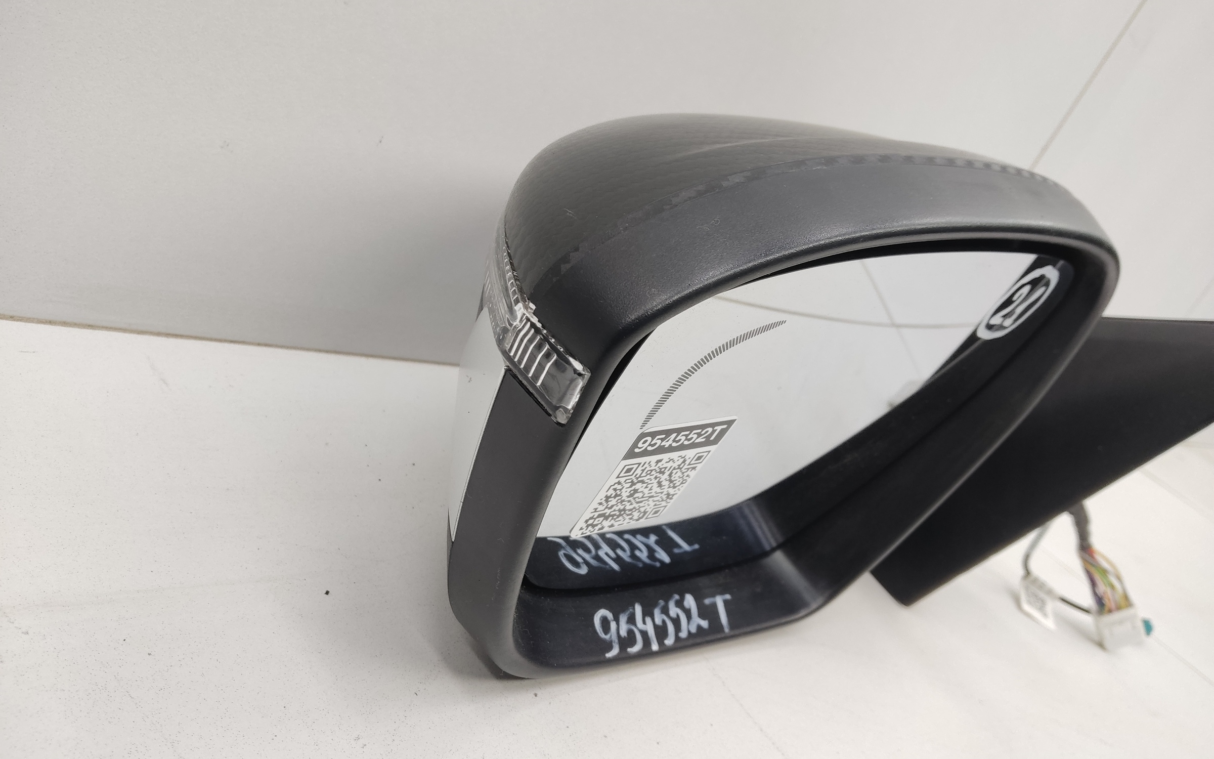 Зеркало левое Geely Coolray 12+1 контактов карбон