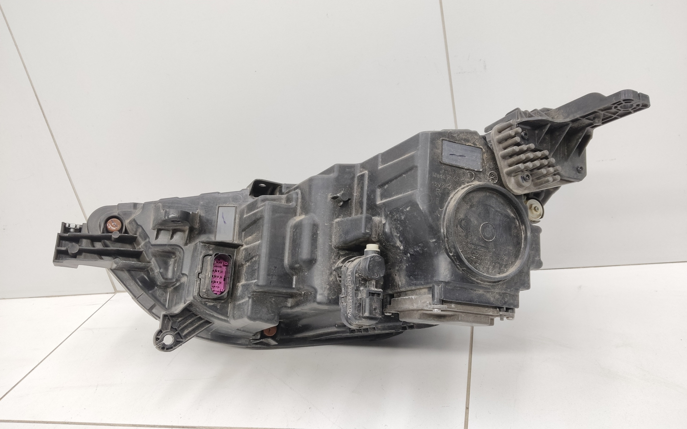 Фара передняя правая Chery Tiggo 8 Pro LED