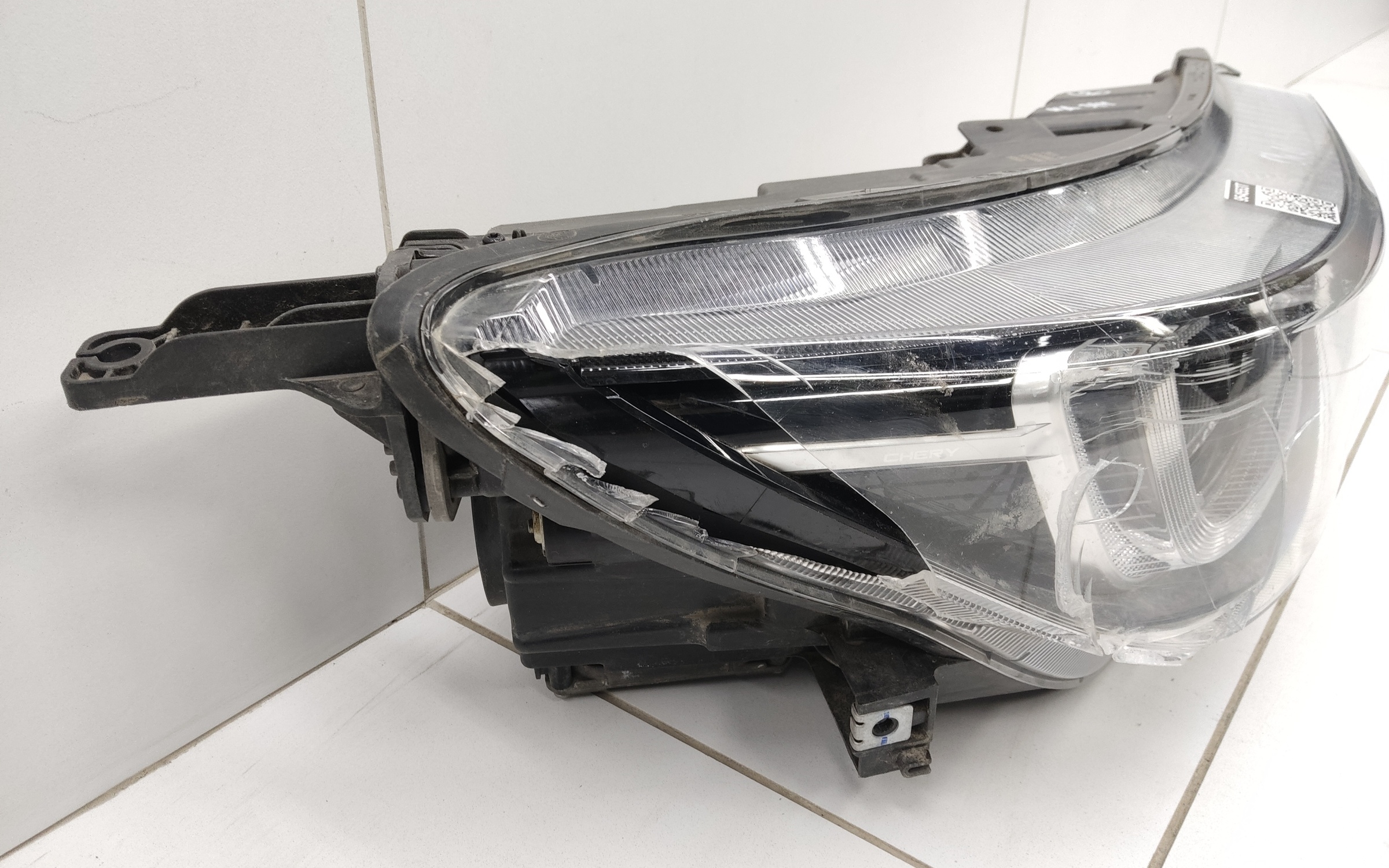 Фара передняя правая Chery Tiggo 8 Pro LED