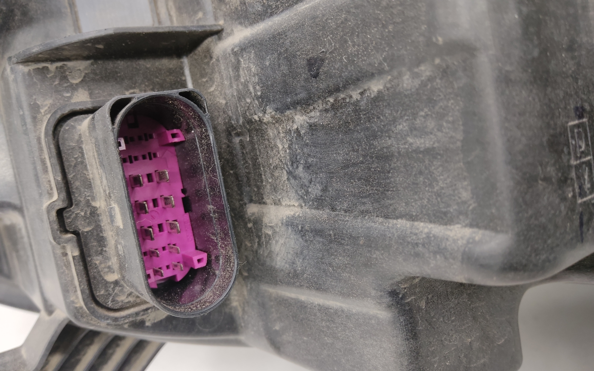 Фара передняя правая Chery Tiggo 8 Pro LED