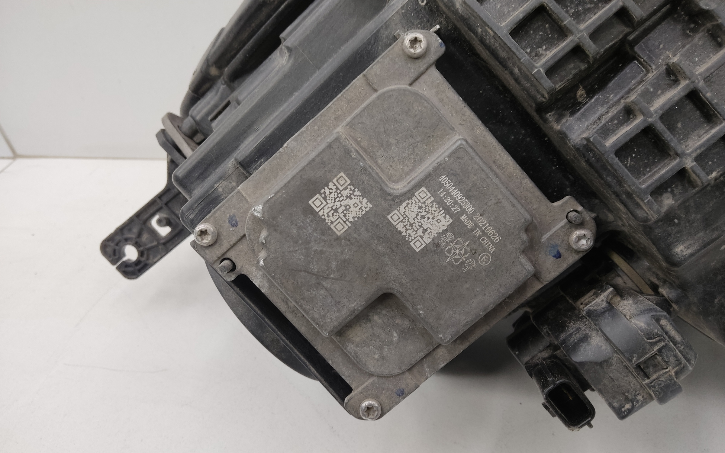 Фара передняя правая Chery Tiggo 8 Pro LED