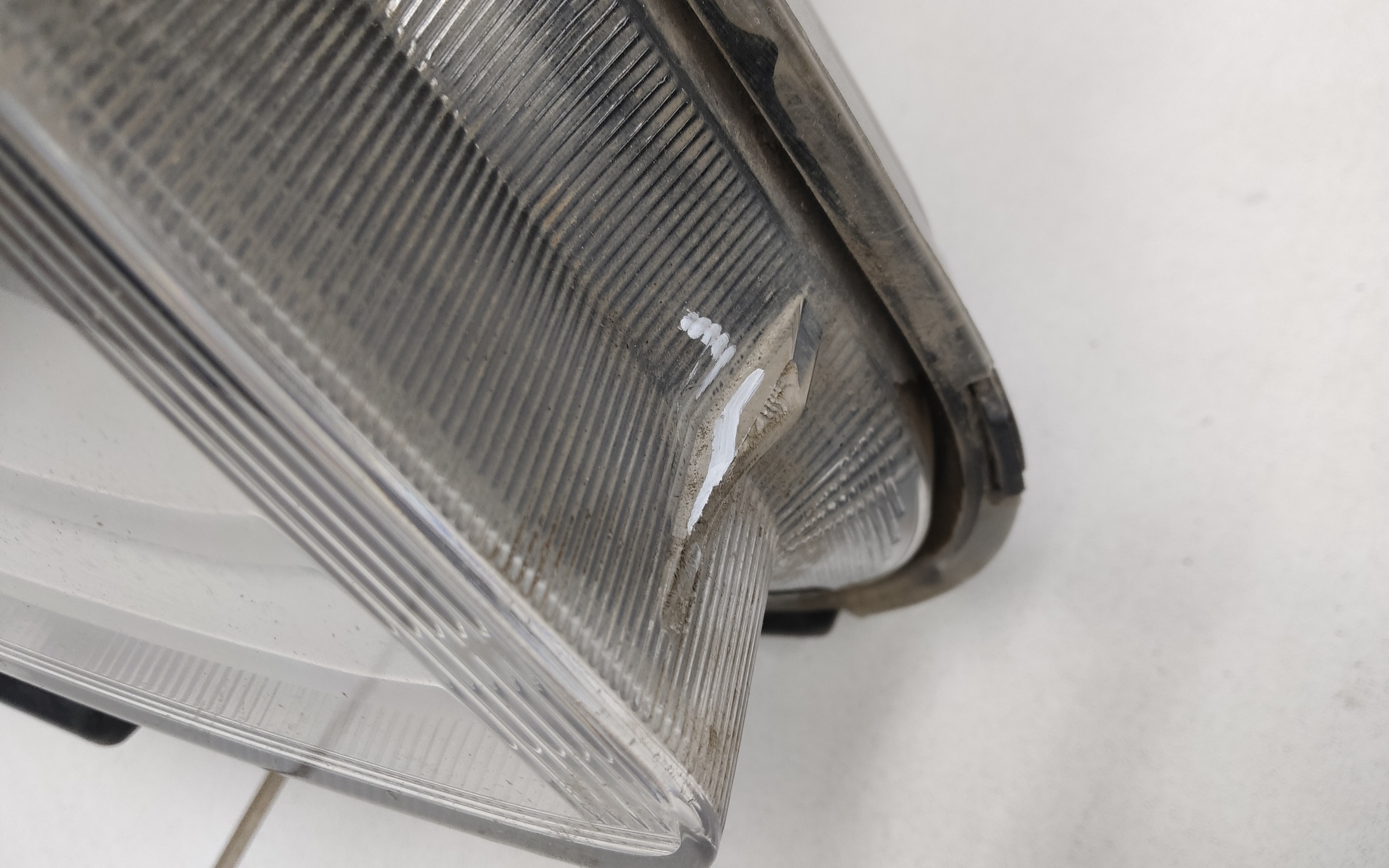 Фара передняя правая Kia Rio 4 галоген