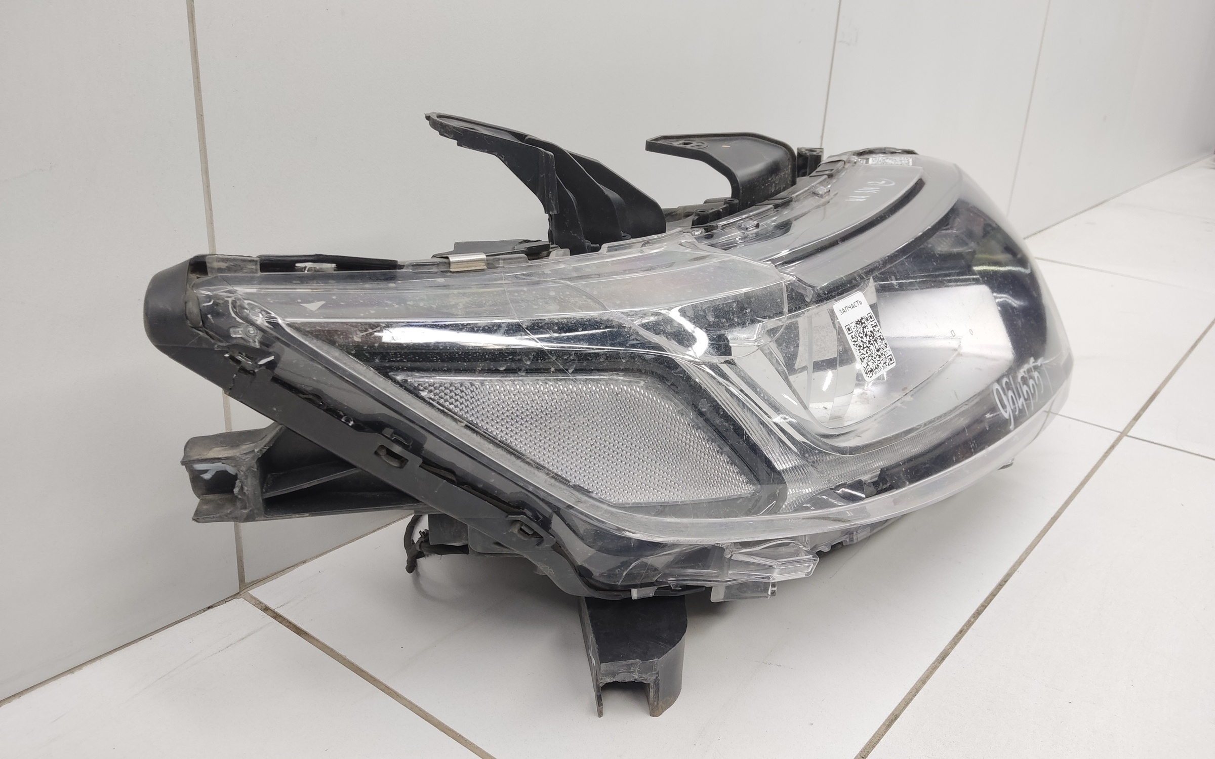 Фара передняя правая Mitsubishi Outlander 3 Restail 2 галоген