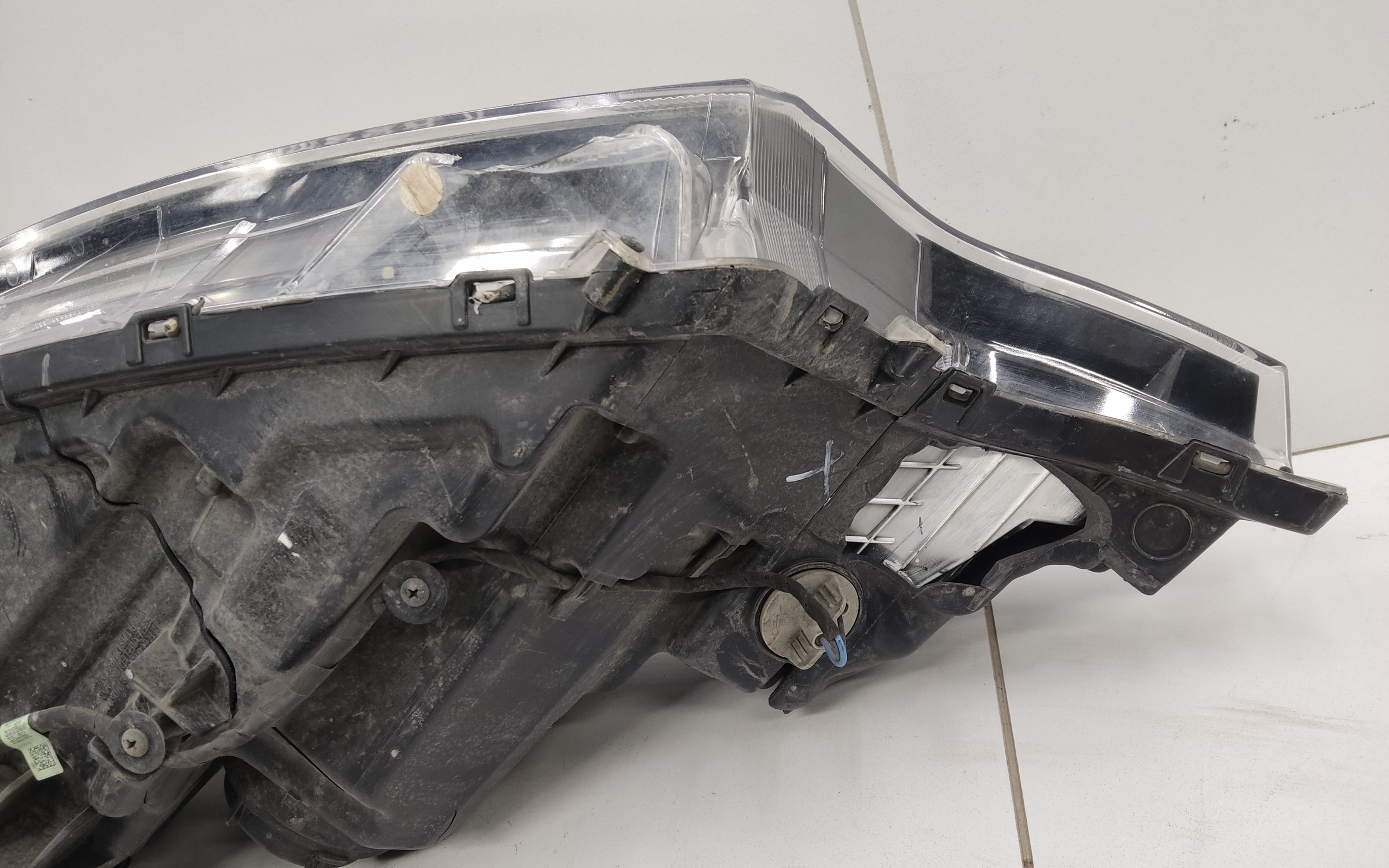 Фара передняя правая Mitsubishi Outlander 3 Restail 2 галоген