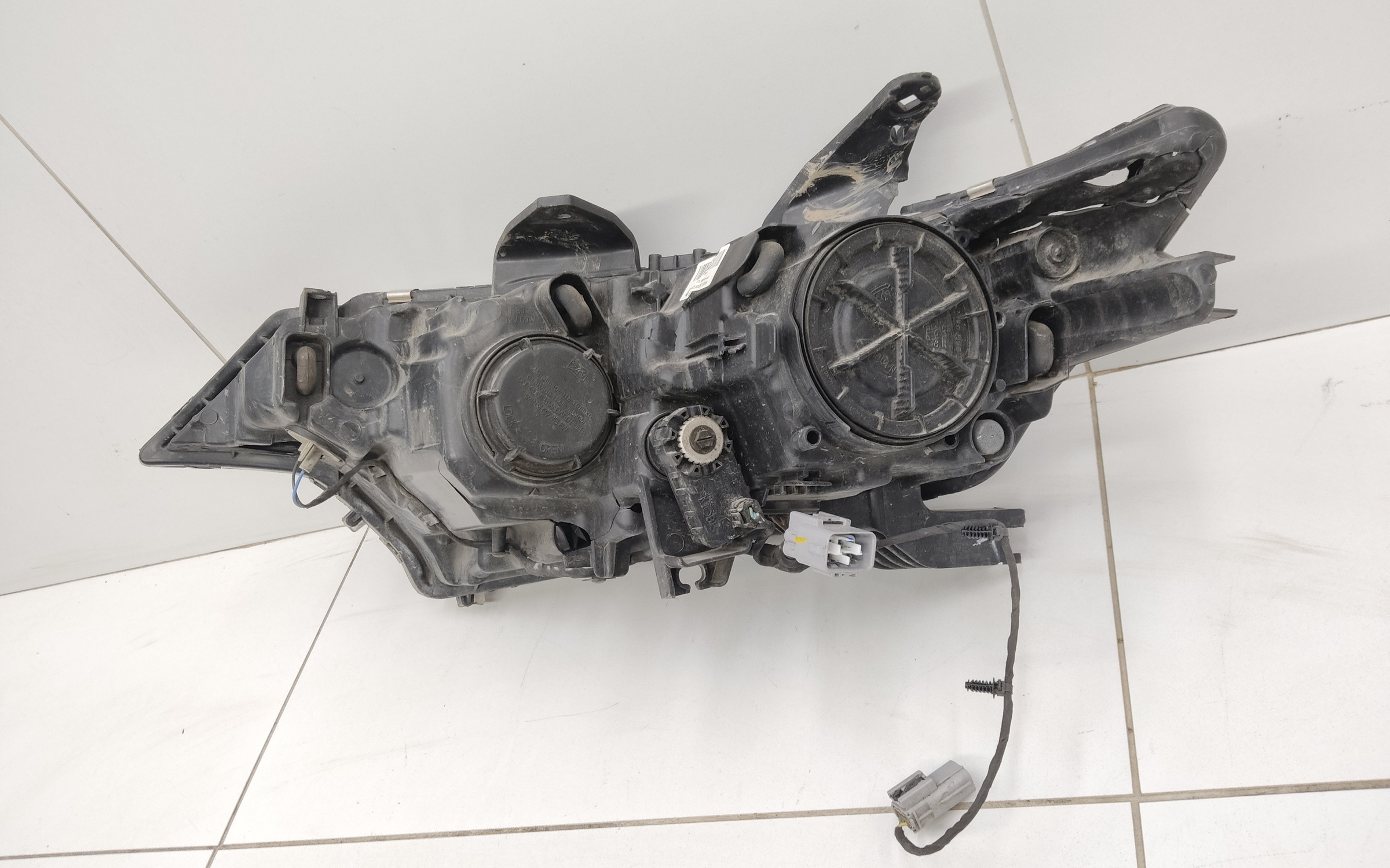 Фара передняя правая Mitsubishi Outlander 3 Restail 2 галоген