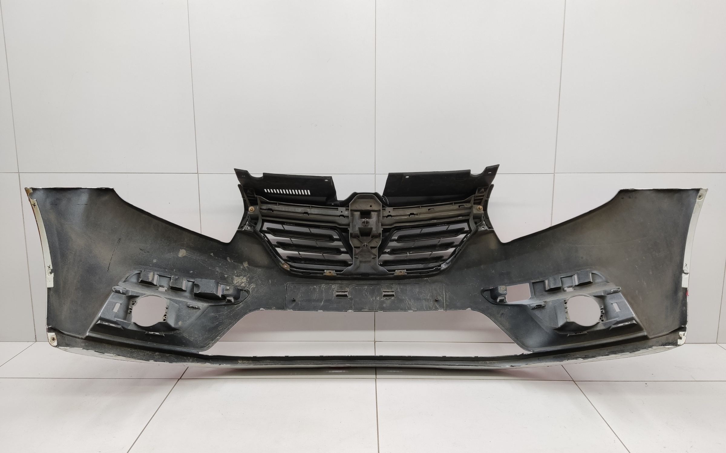 Бампер передний Renault Logan 2 Restail