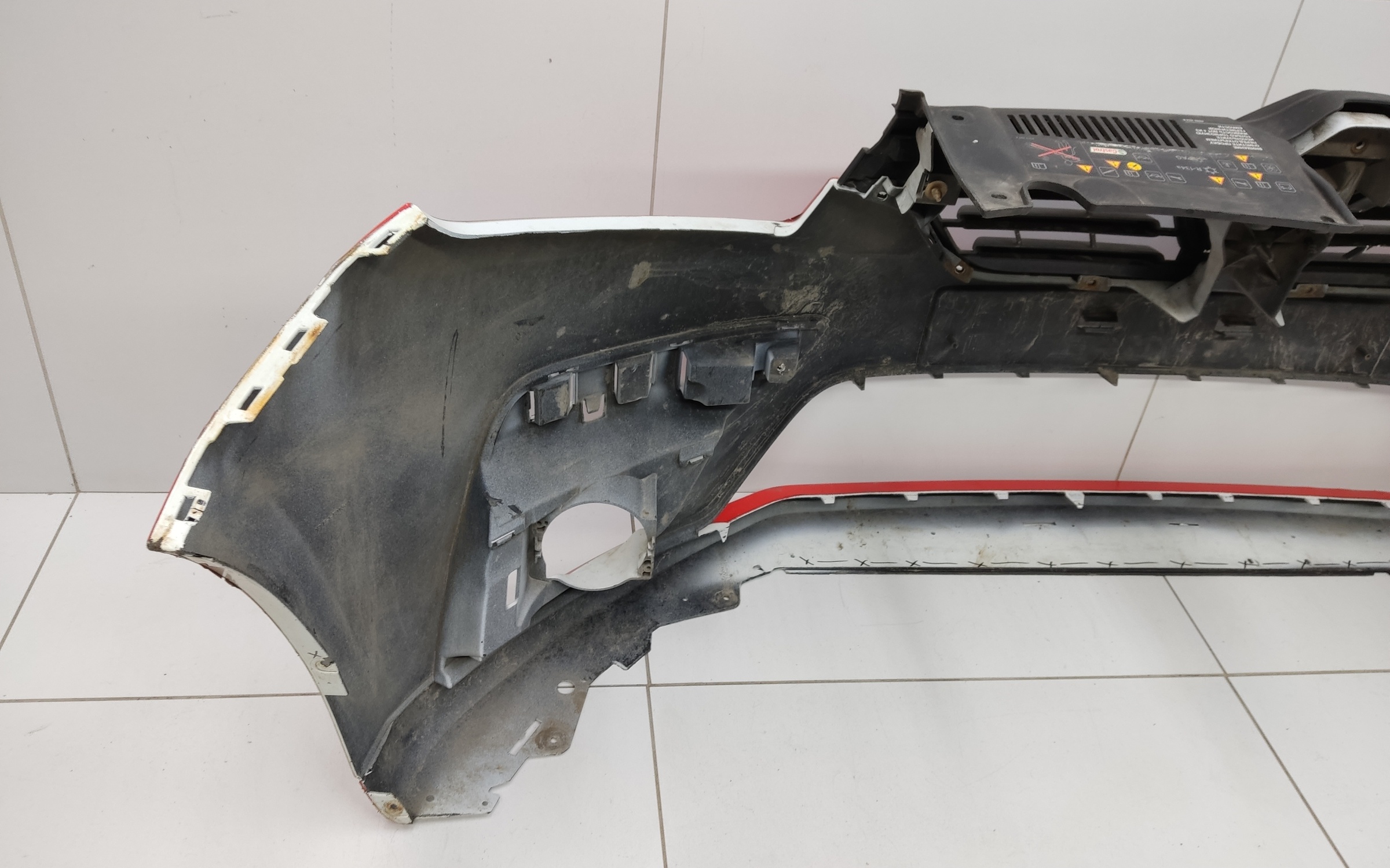 Бампер передний Renault Logan 2 Restail