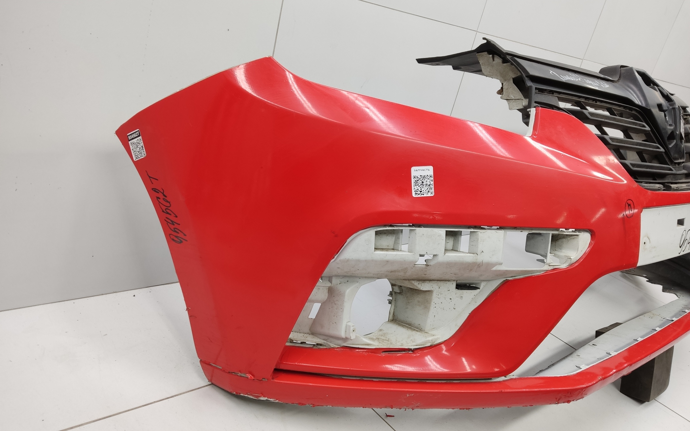 Бампер передний Renault Logan 2 Restail