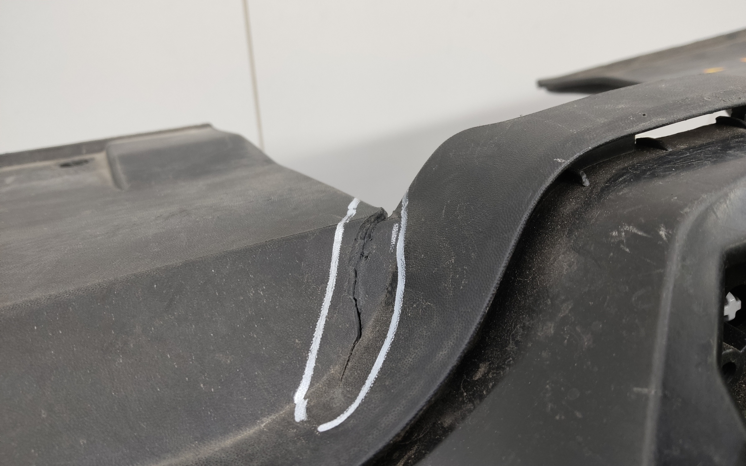 Бампер передний Renault Logan 2 Restail