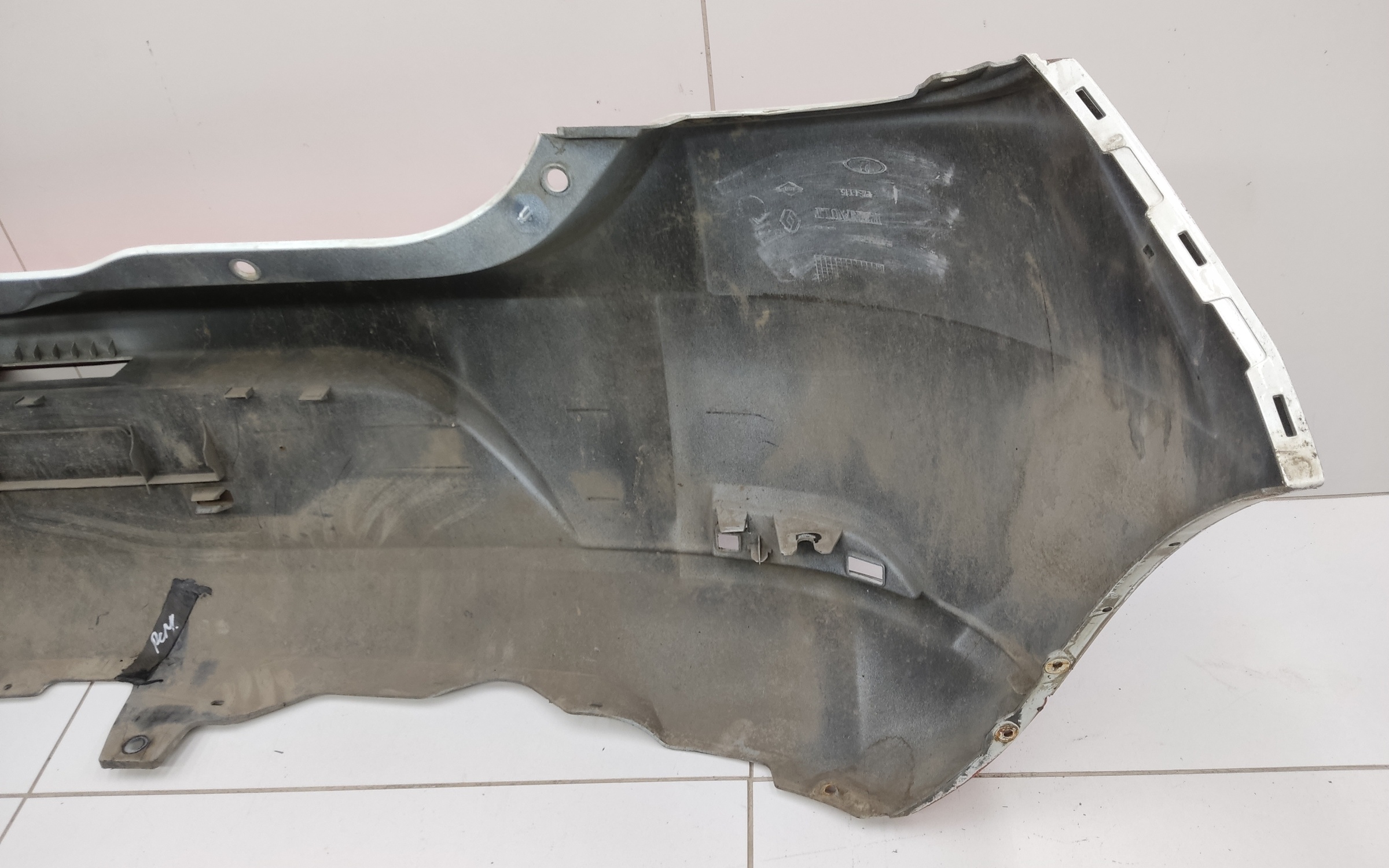 Бампер задний Renault Sandero 2