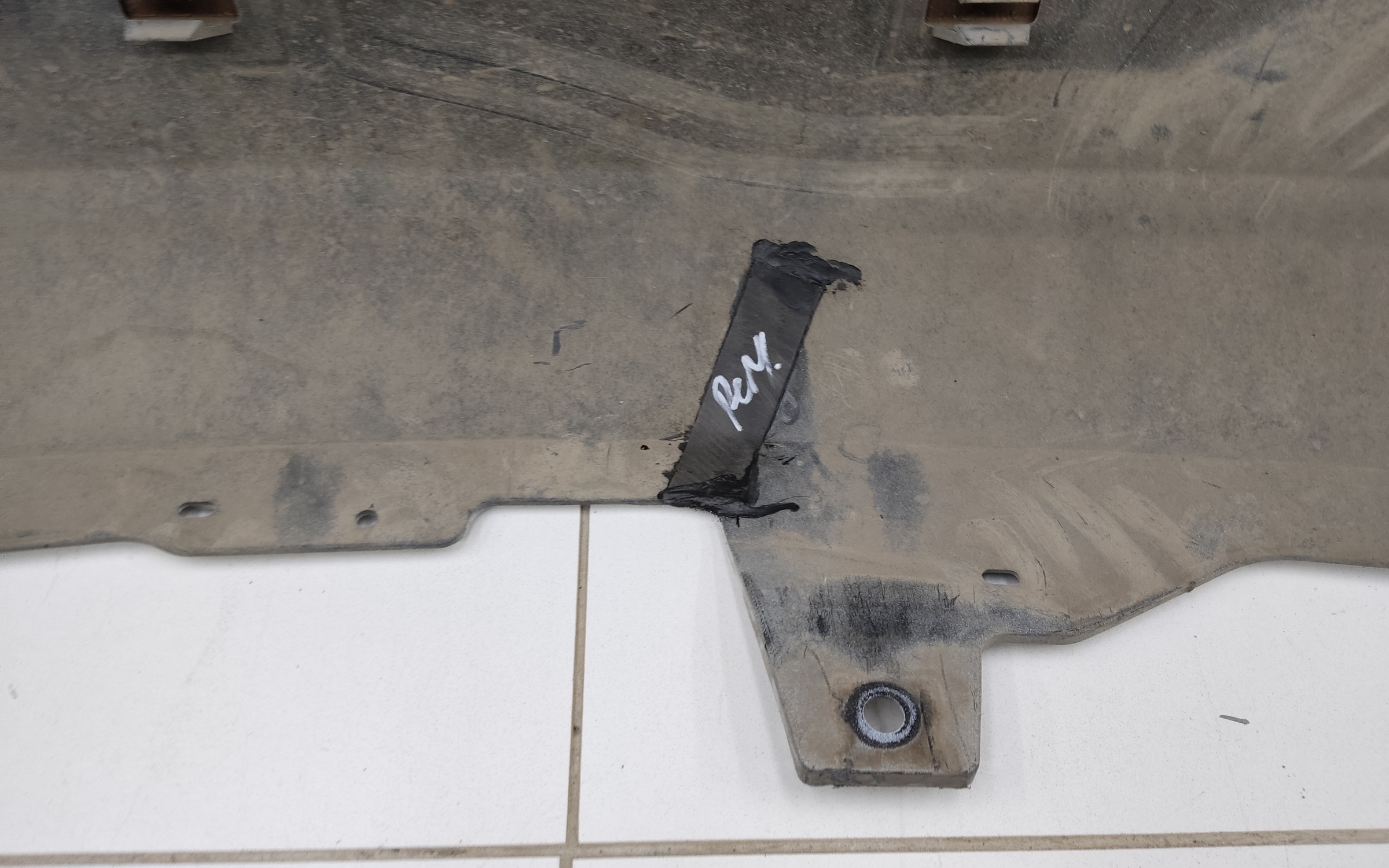 Бампер задний Renault Sandero 2