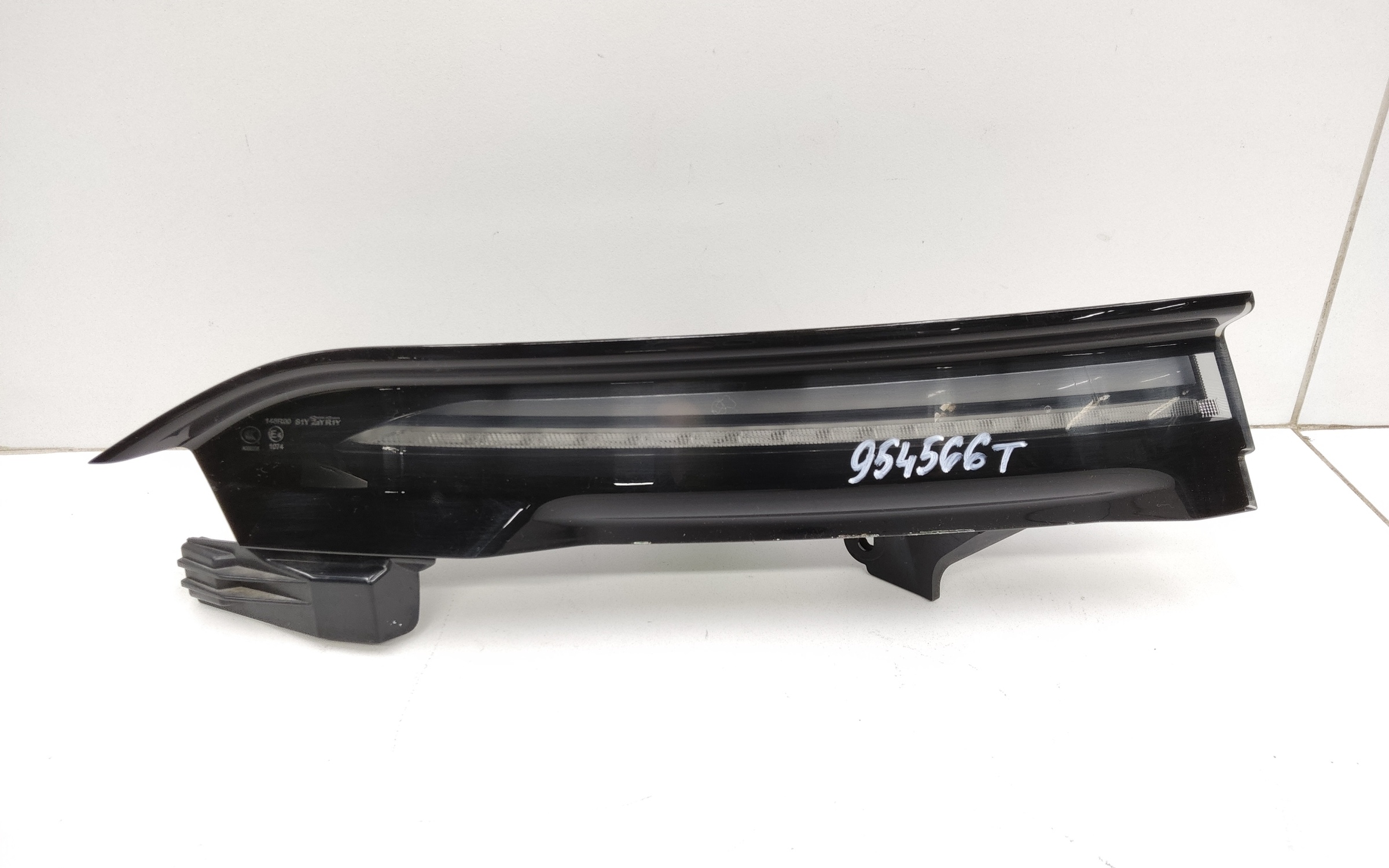 Фонарь задний левый наружный Avatr 11 Restail LED