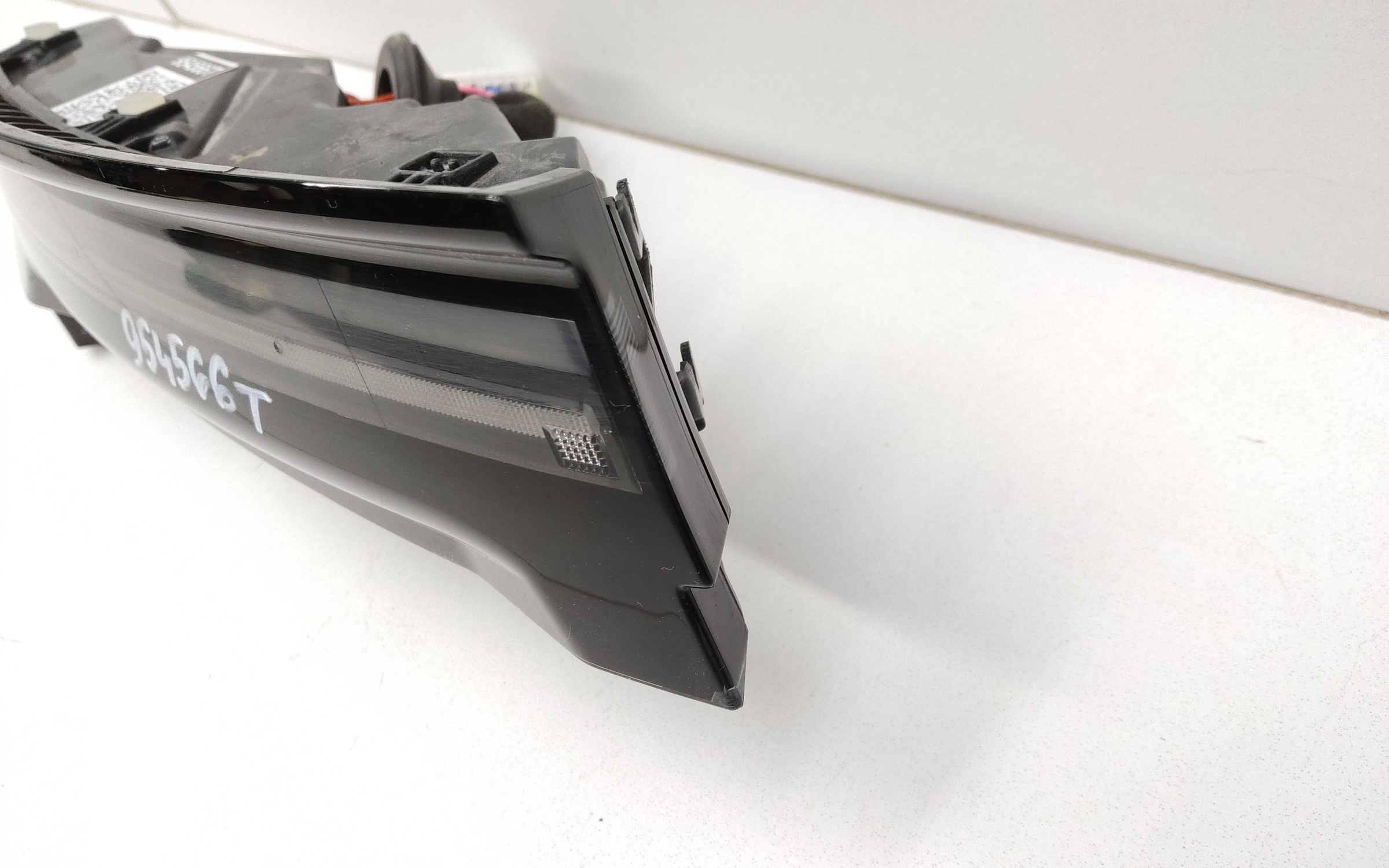 Фонарь задний левый наружный Avatr 11 Restail LED