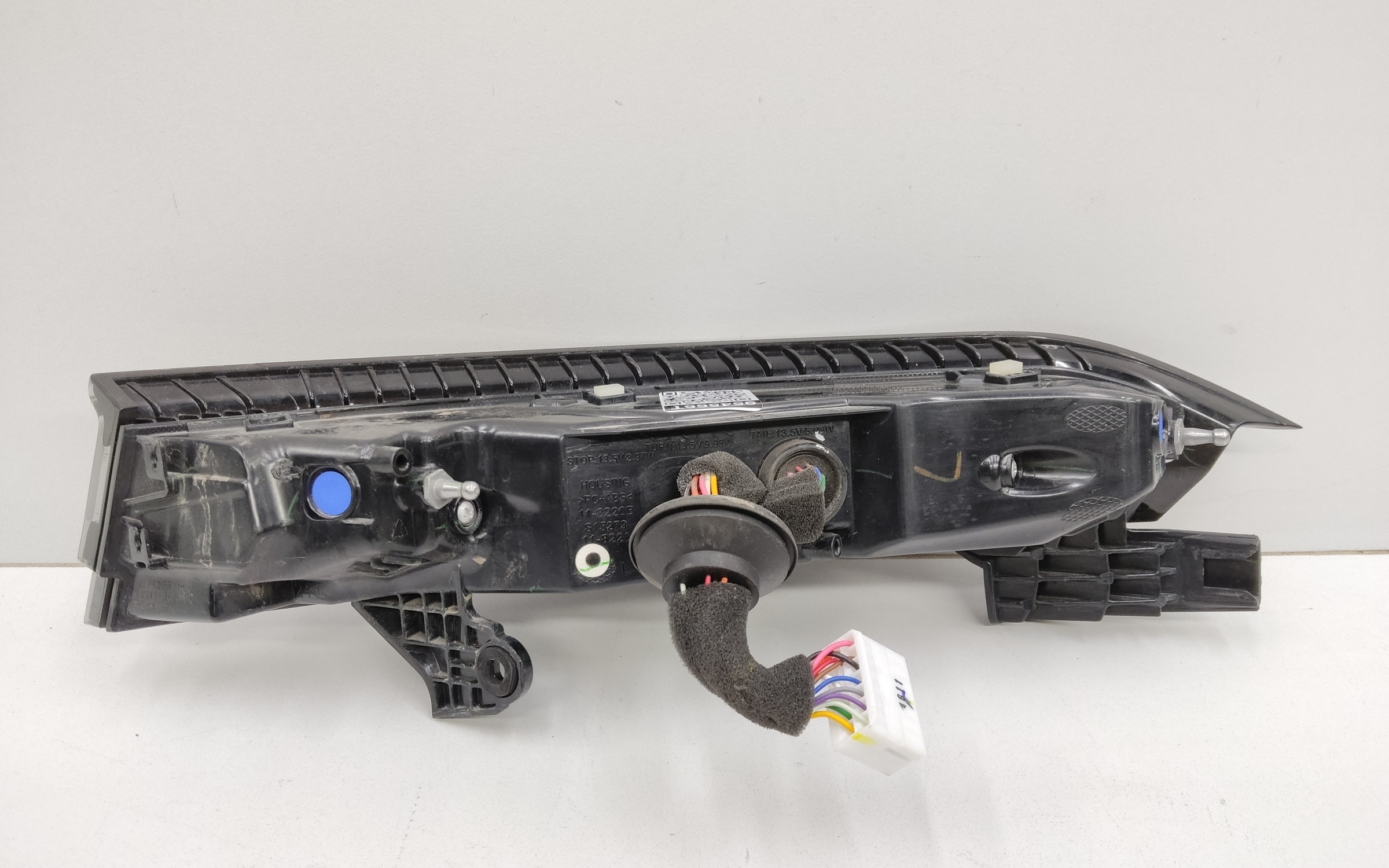 Фонарь задний левый наружный Avatr 11 Restail LED