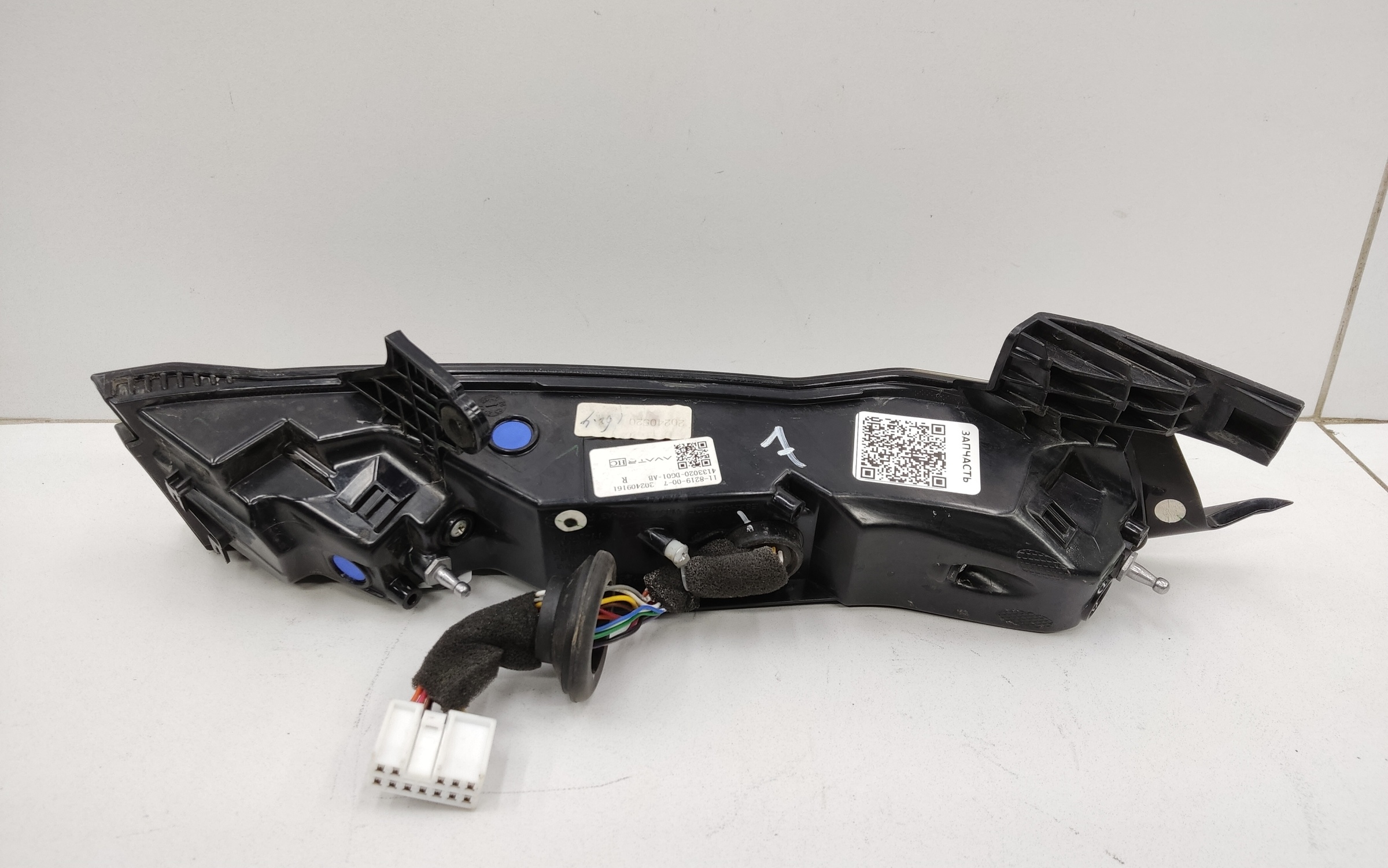 Фонарь задний правый наружный Avatr 11 Restail LED