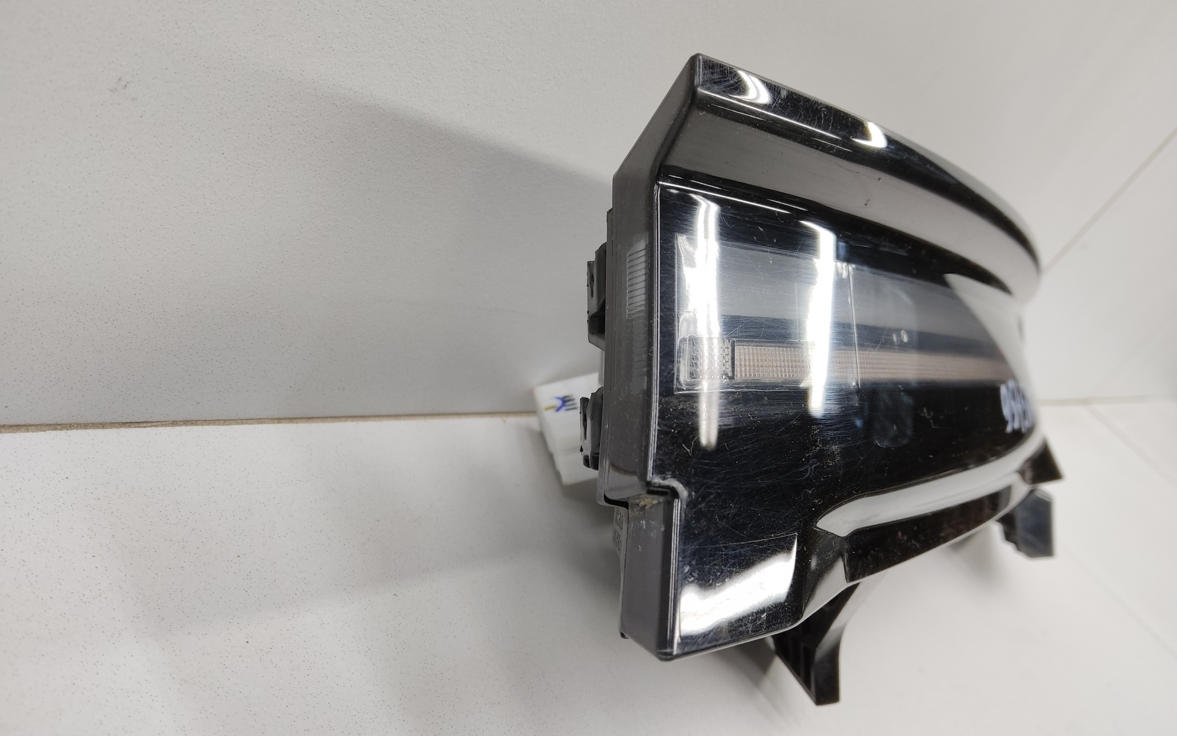 Фонарь задний правый наружный Avatr 11 Restail LED