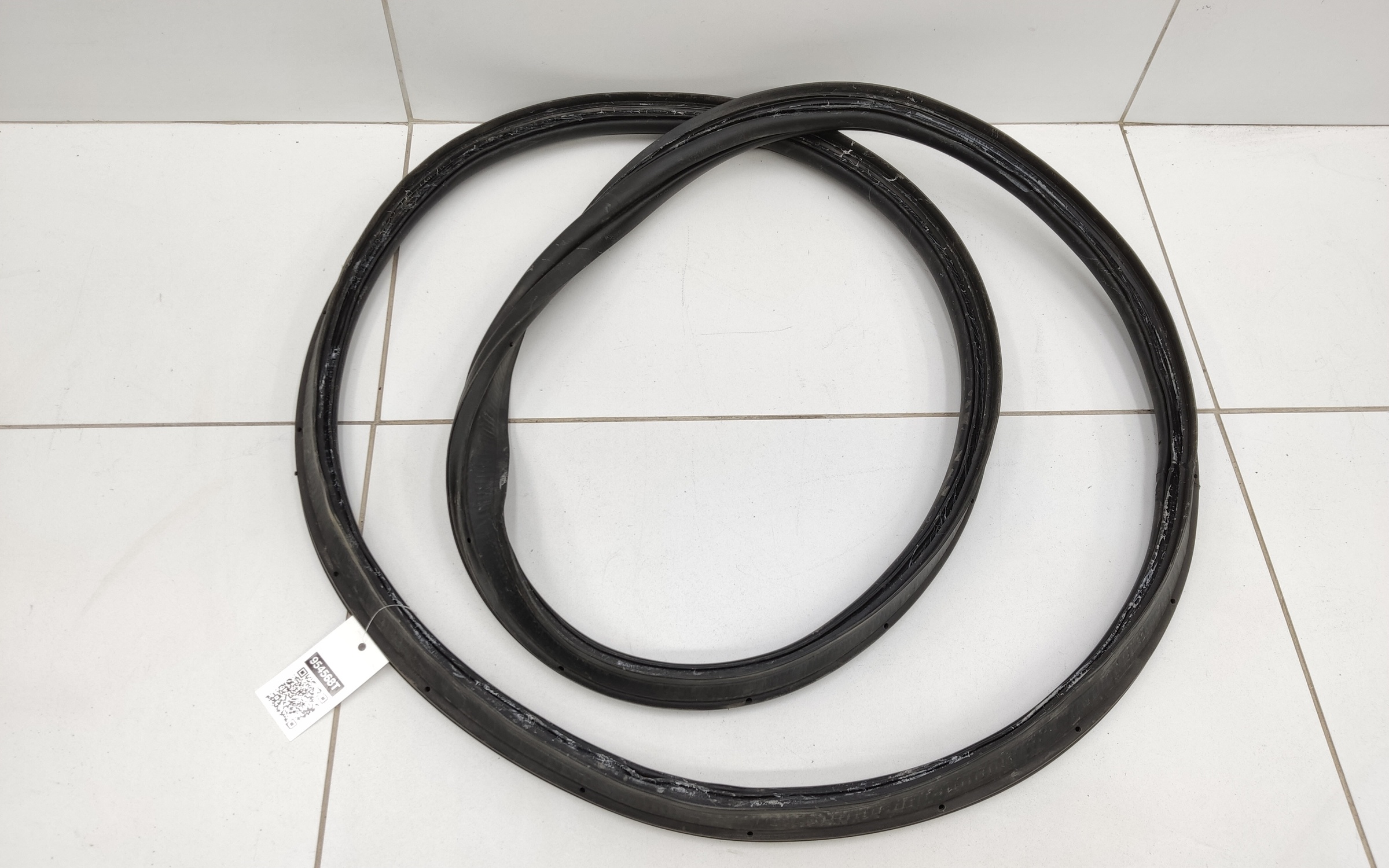 Уплотнитель крышки багажника Avatr 11 Restail