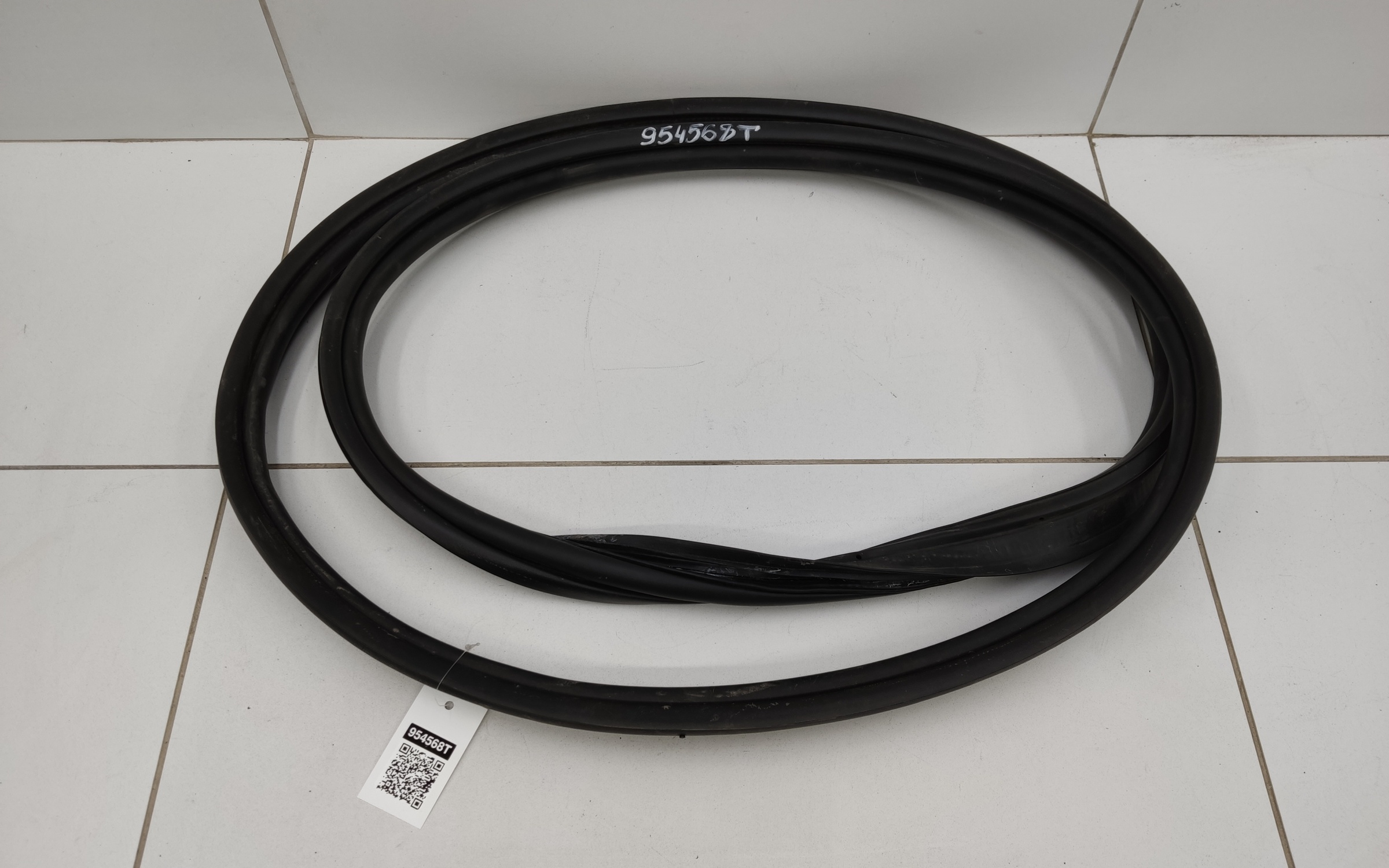 Уплотнитель крышки багажника Avatr 11 Restail