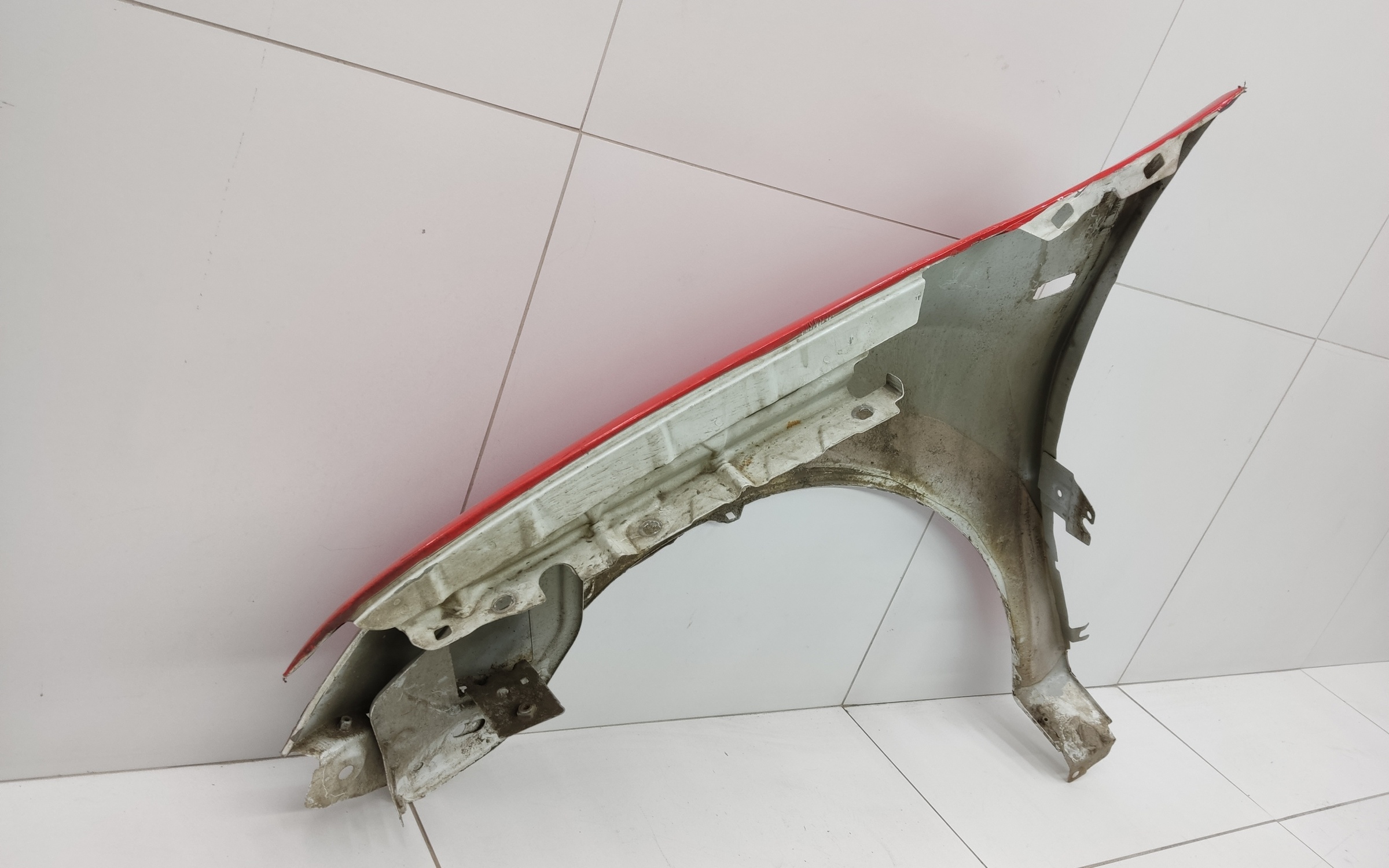 Крыло переднее правое Renault Logan 2 под повторитель