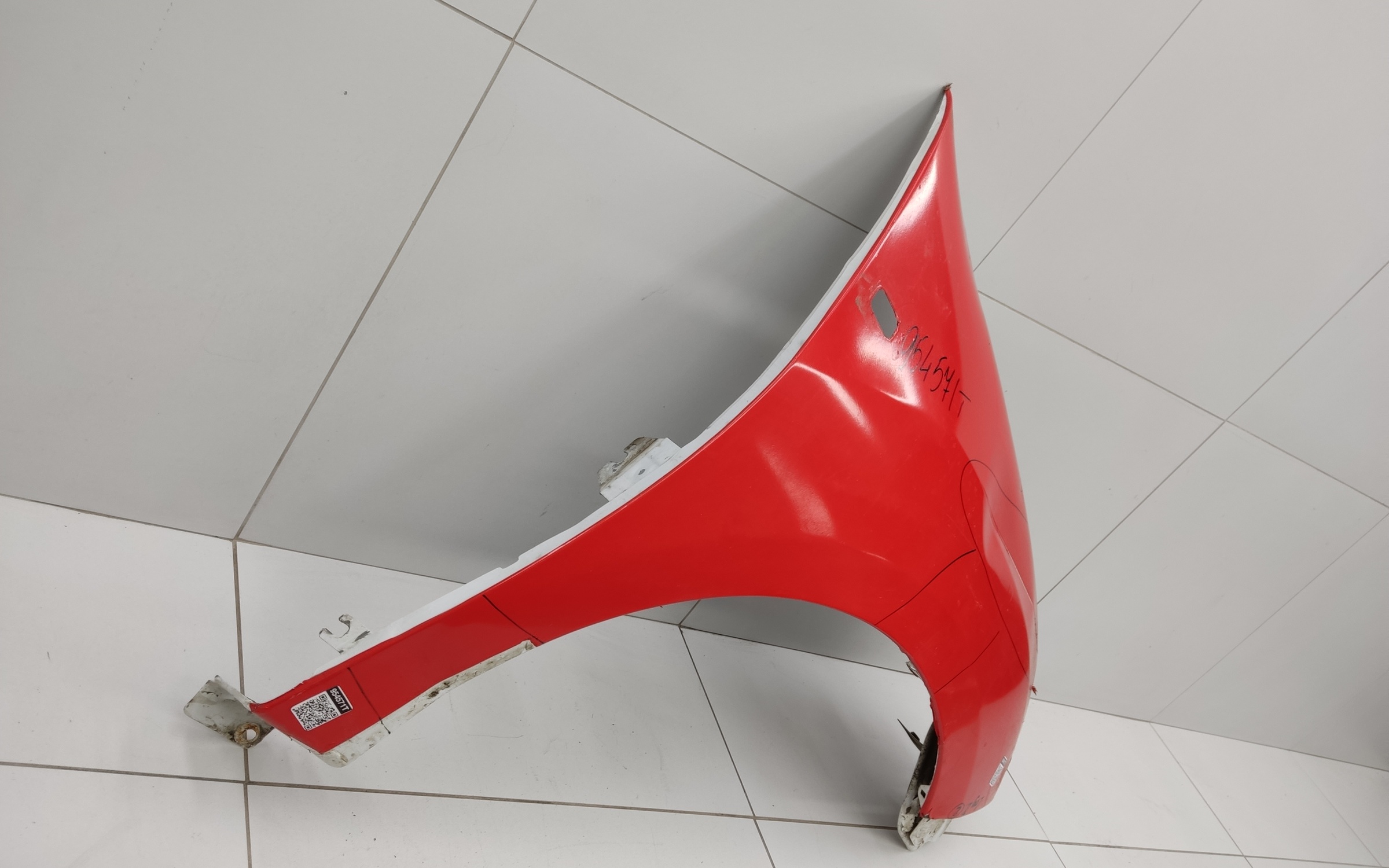 Крыло переднее правое Renault Logan 2 под повторитель