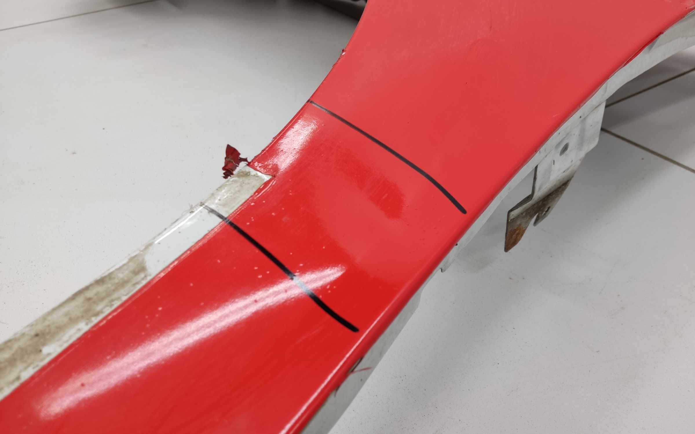 Крыло переднее левое Renault Logan 2 под повторитель