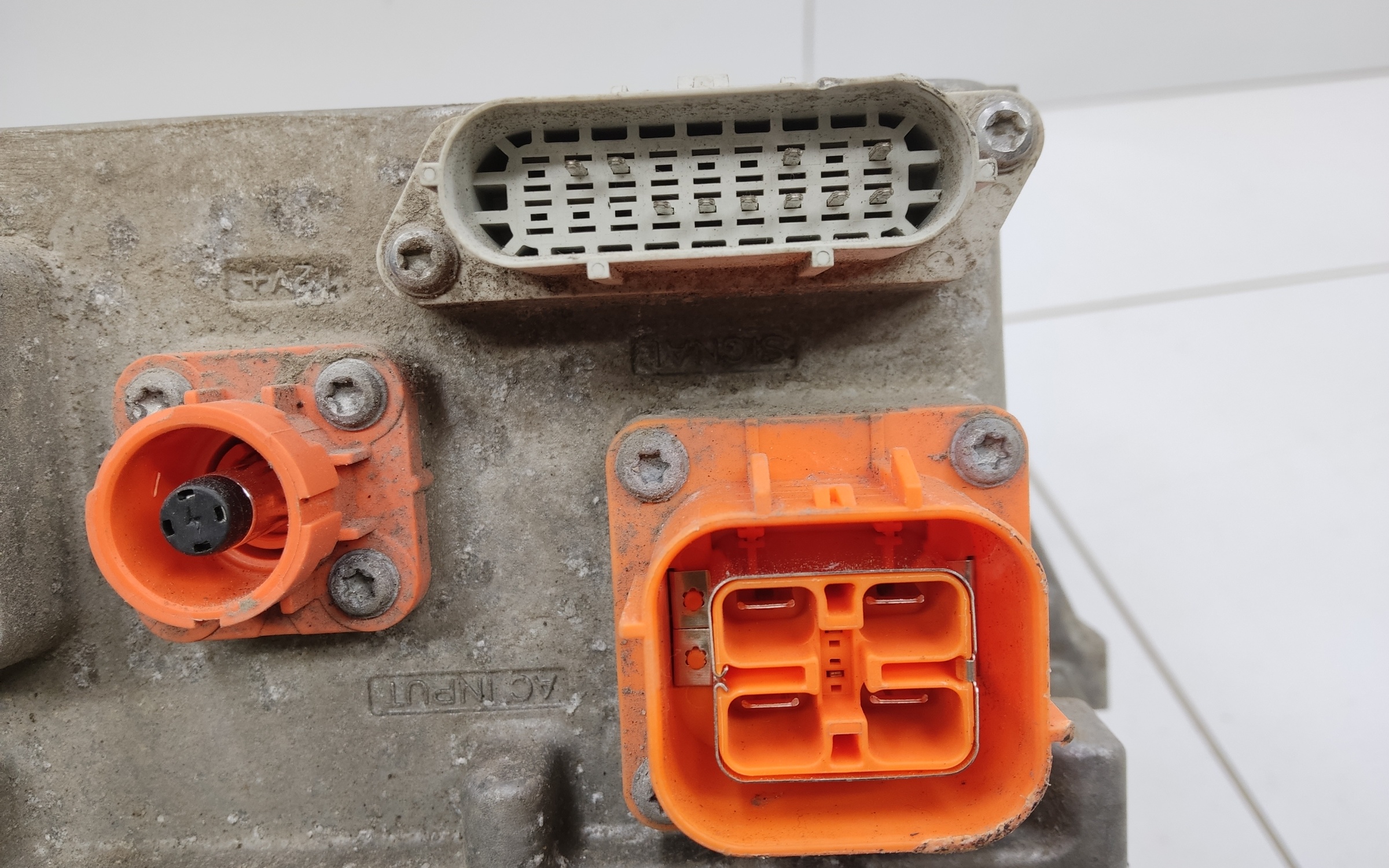 Распределительный блок питания "батарея" Avatr 11 Restail